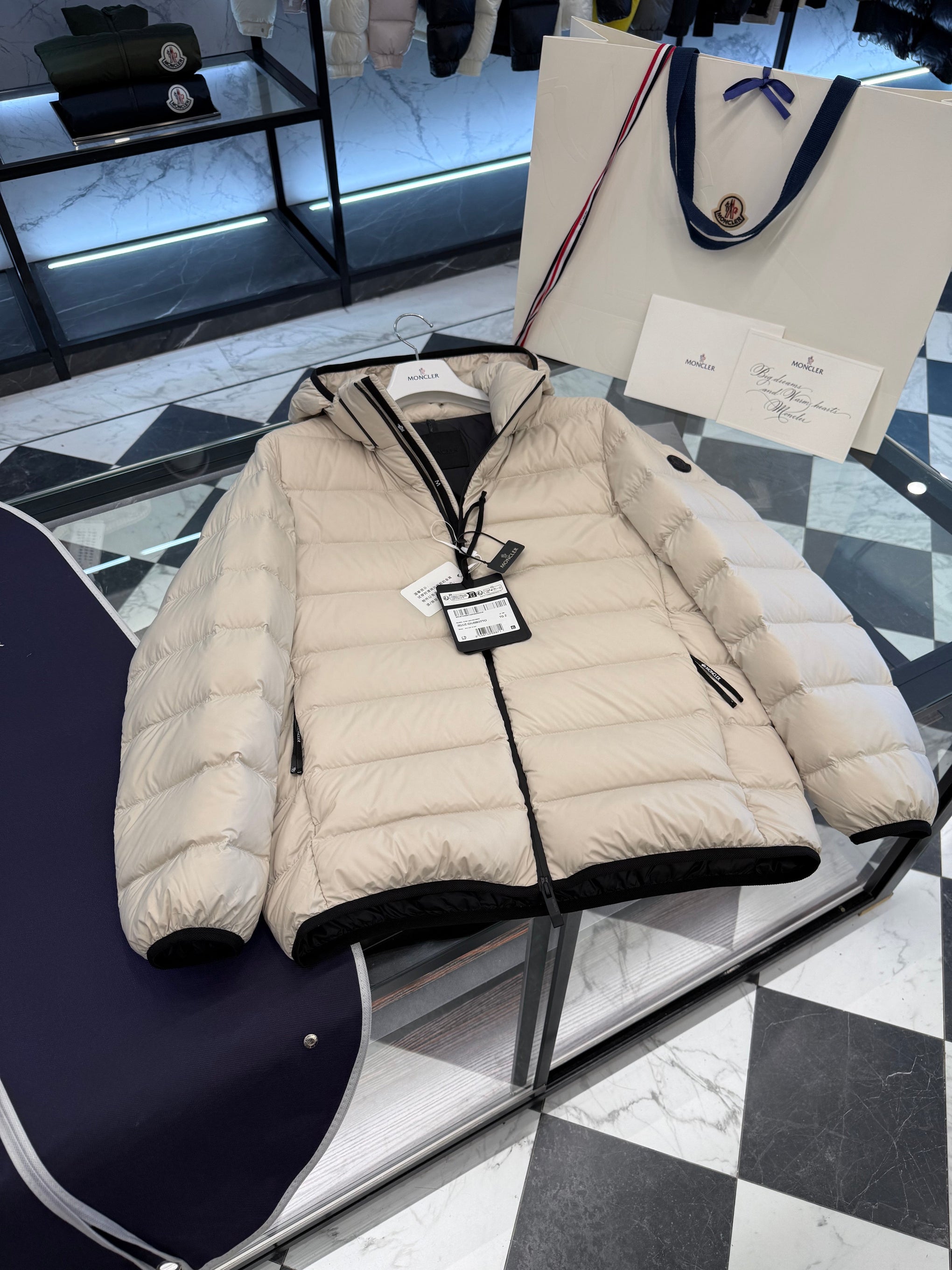 MONC JELUZ JACKET