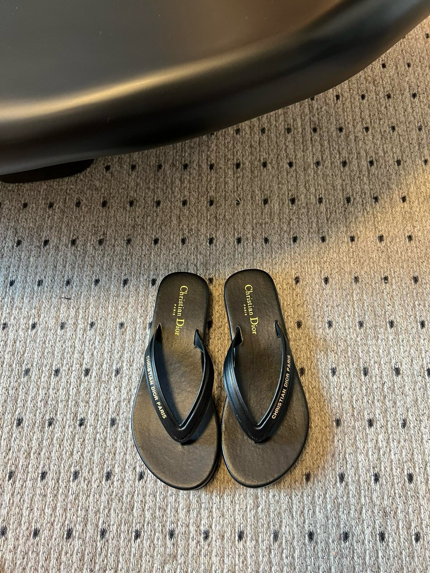 CD THONG SANDAL