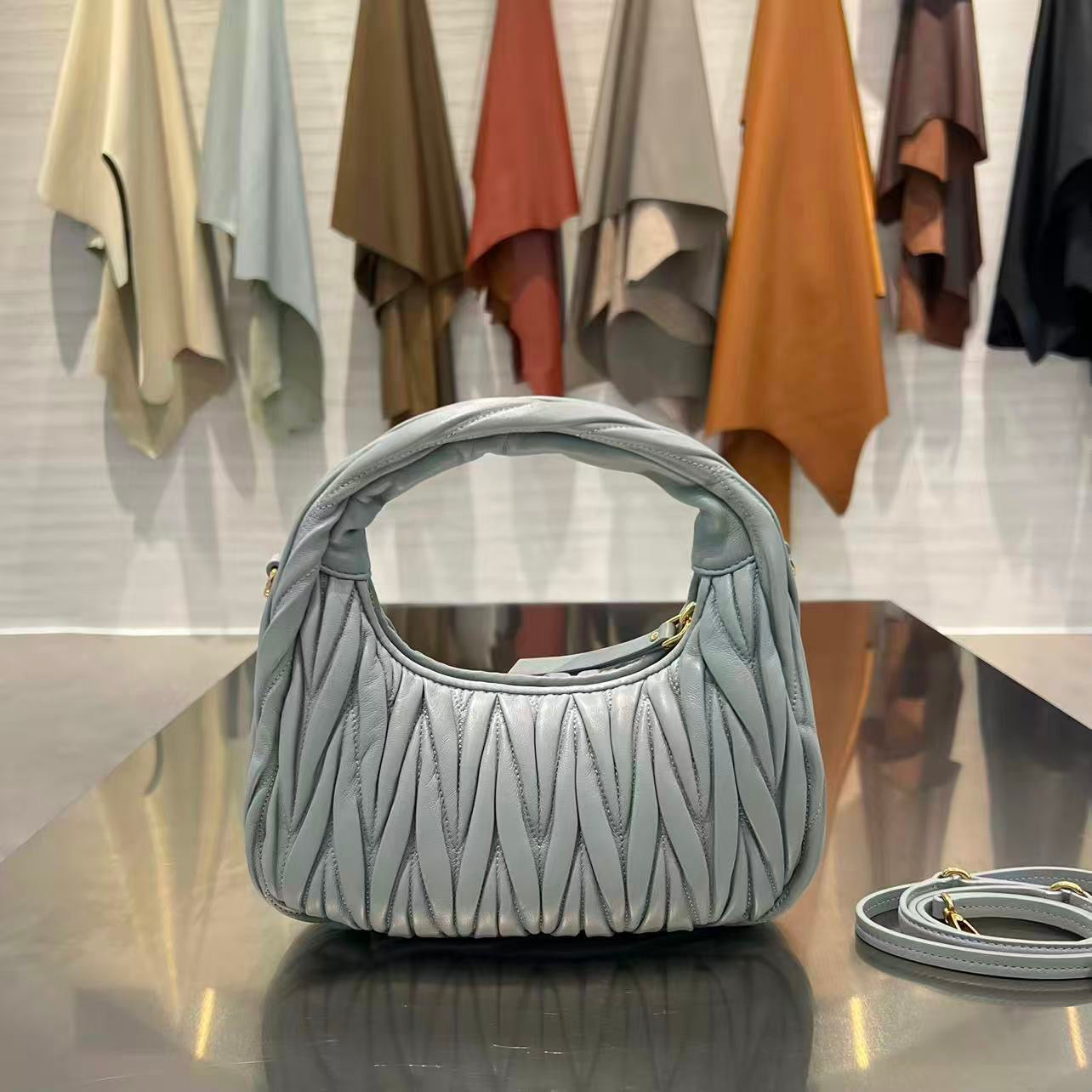 MIU M WANDER BAG
