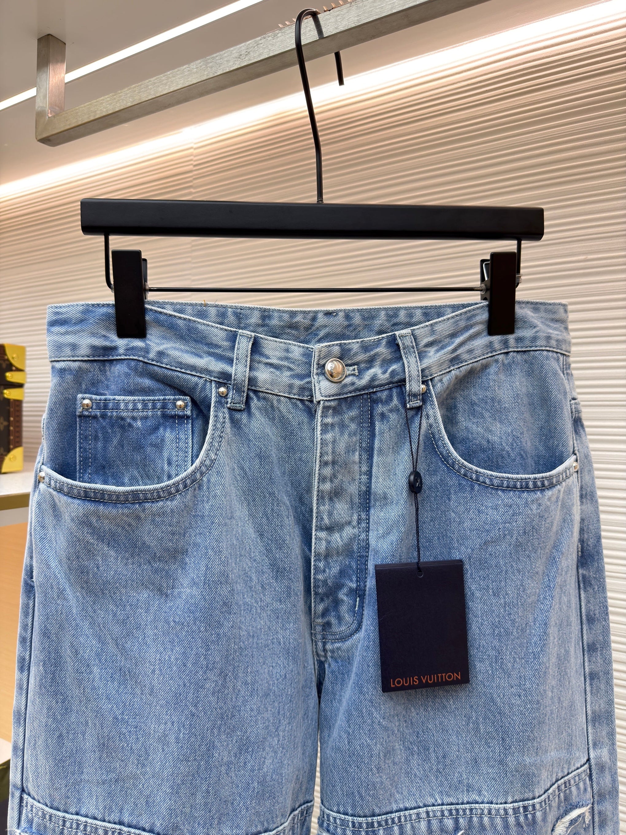LOU JEANS