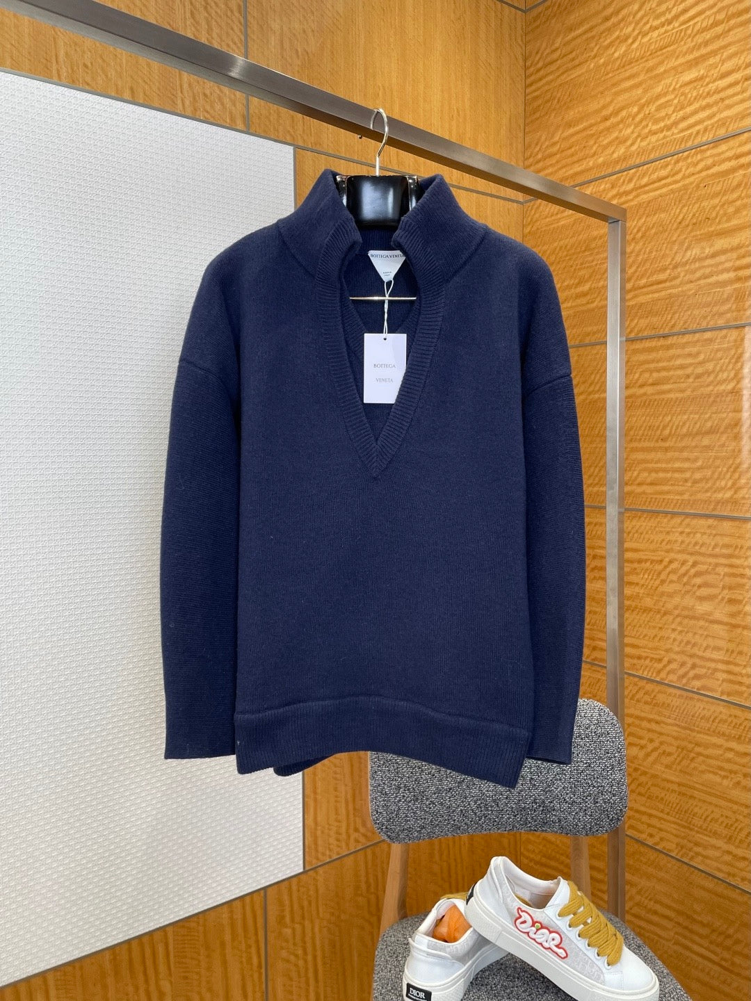 BOTT V JUMPER