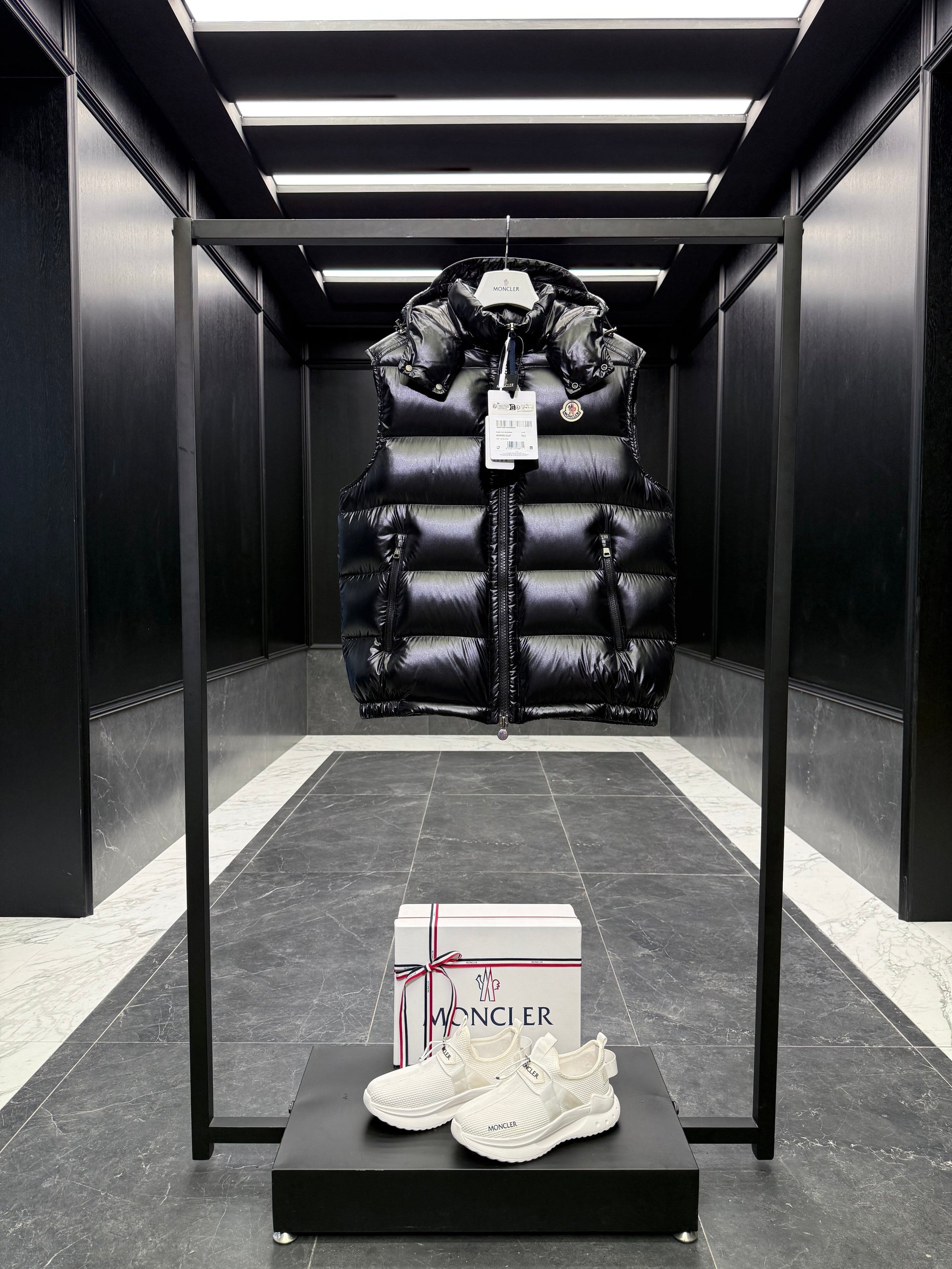 MONC BORMES VEST