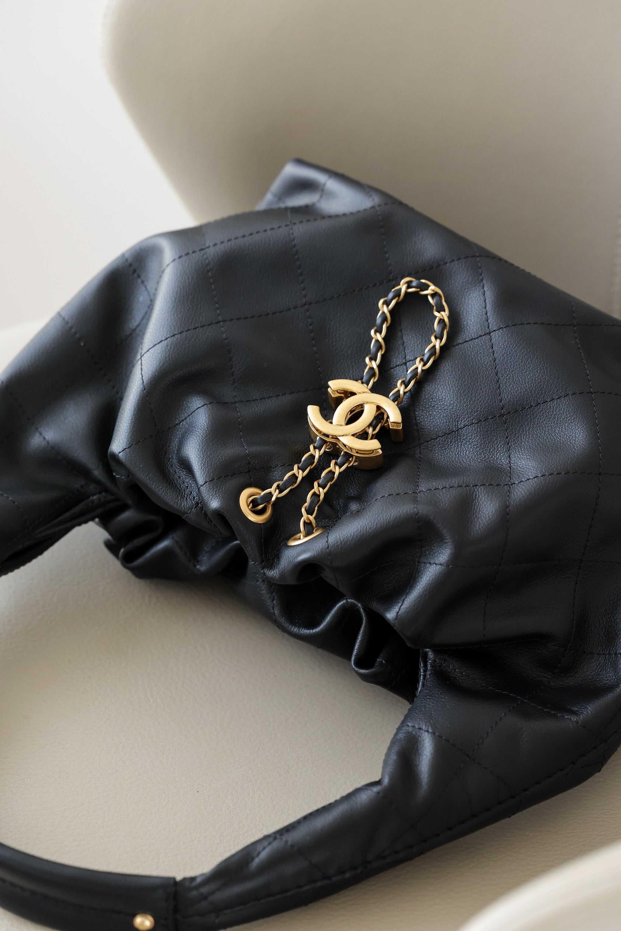 CC 26C SMALL HOBO BAG