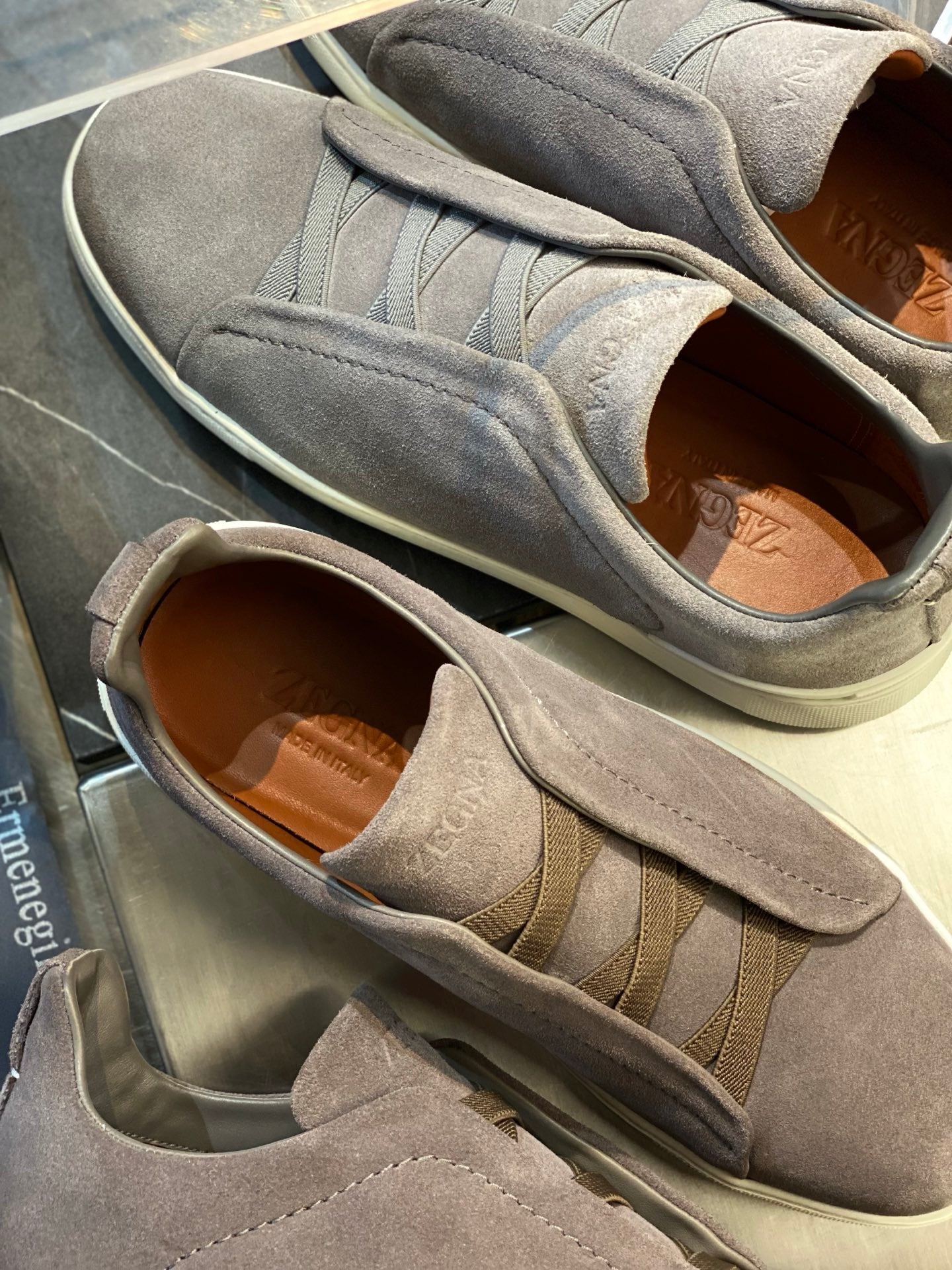 ZEGN TRIPLE STITCH SNEAKER