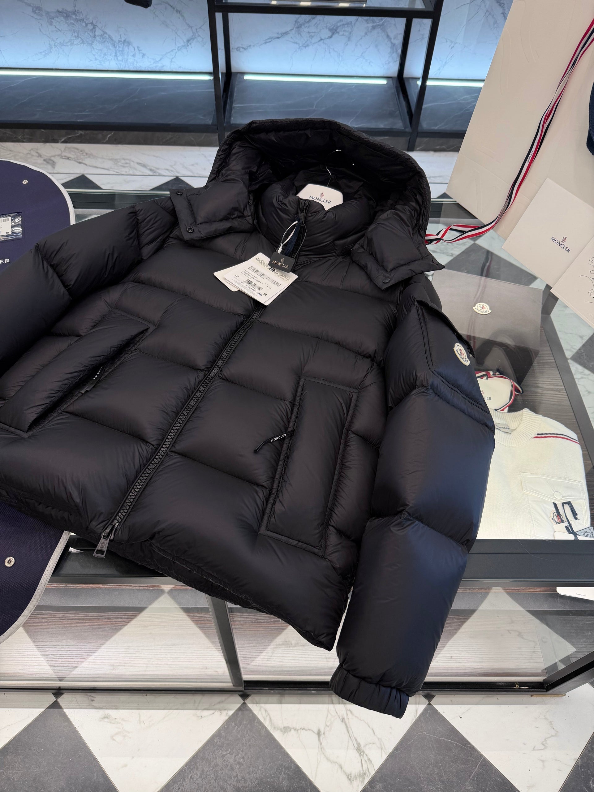 MONC COUYERE JACKET