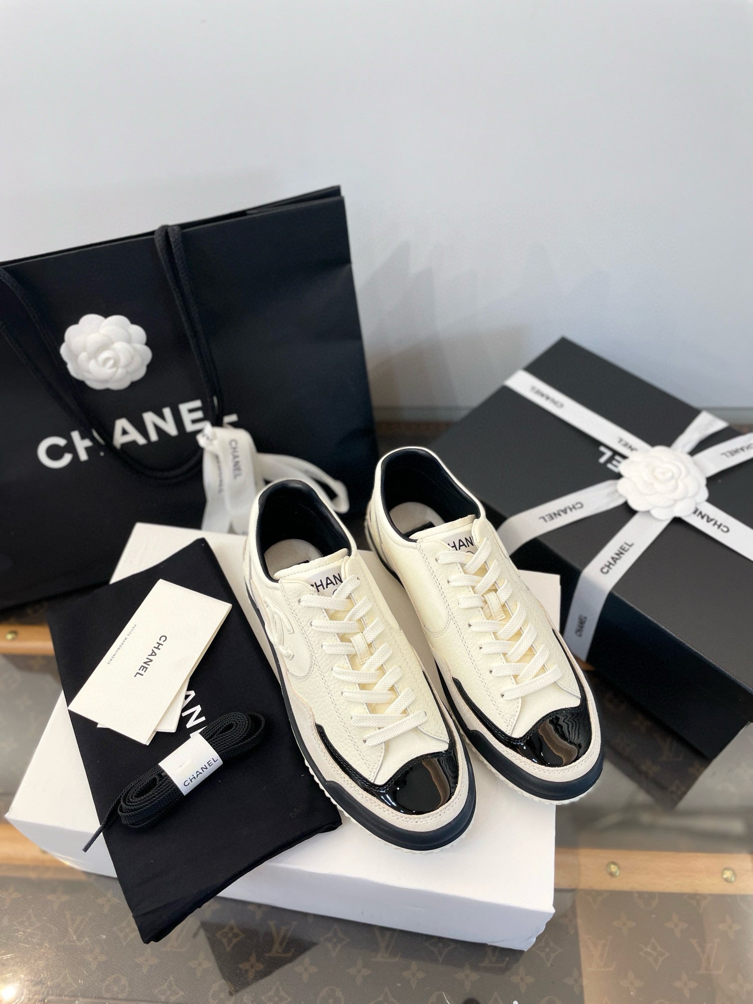 CC SNEAKER