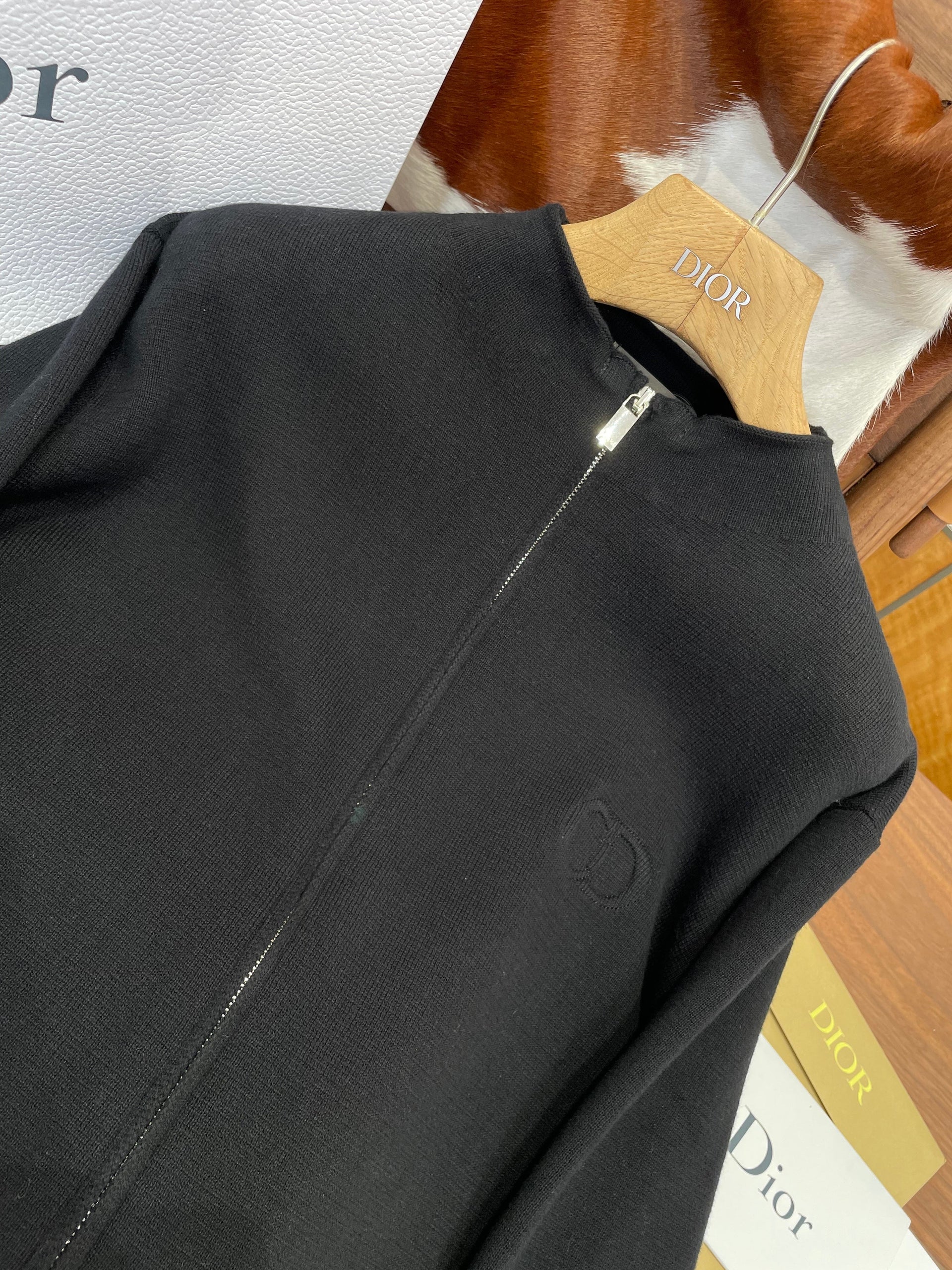 CD JUMPER