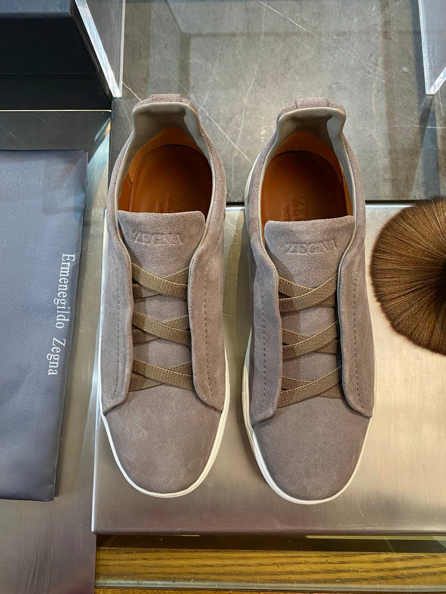 ZEGN TRIPLE STITCH SNEAKER
