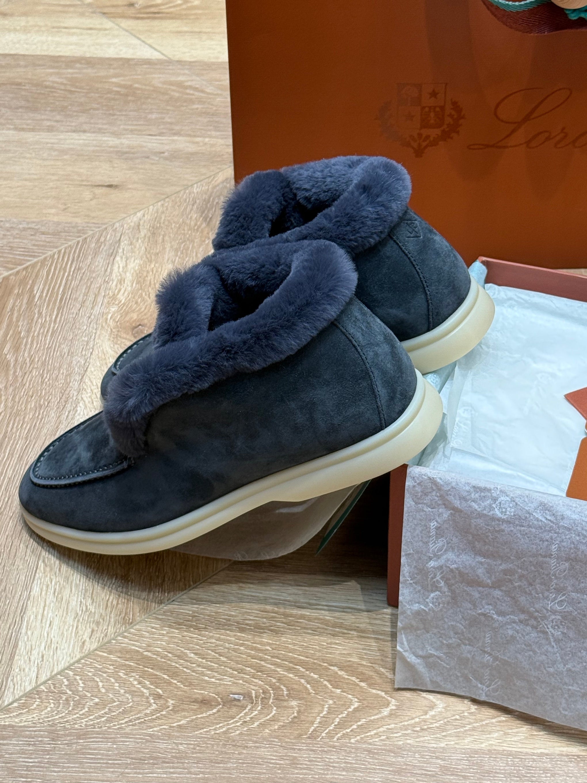 LORO P OPEN WALK BOOTS