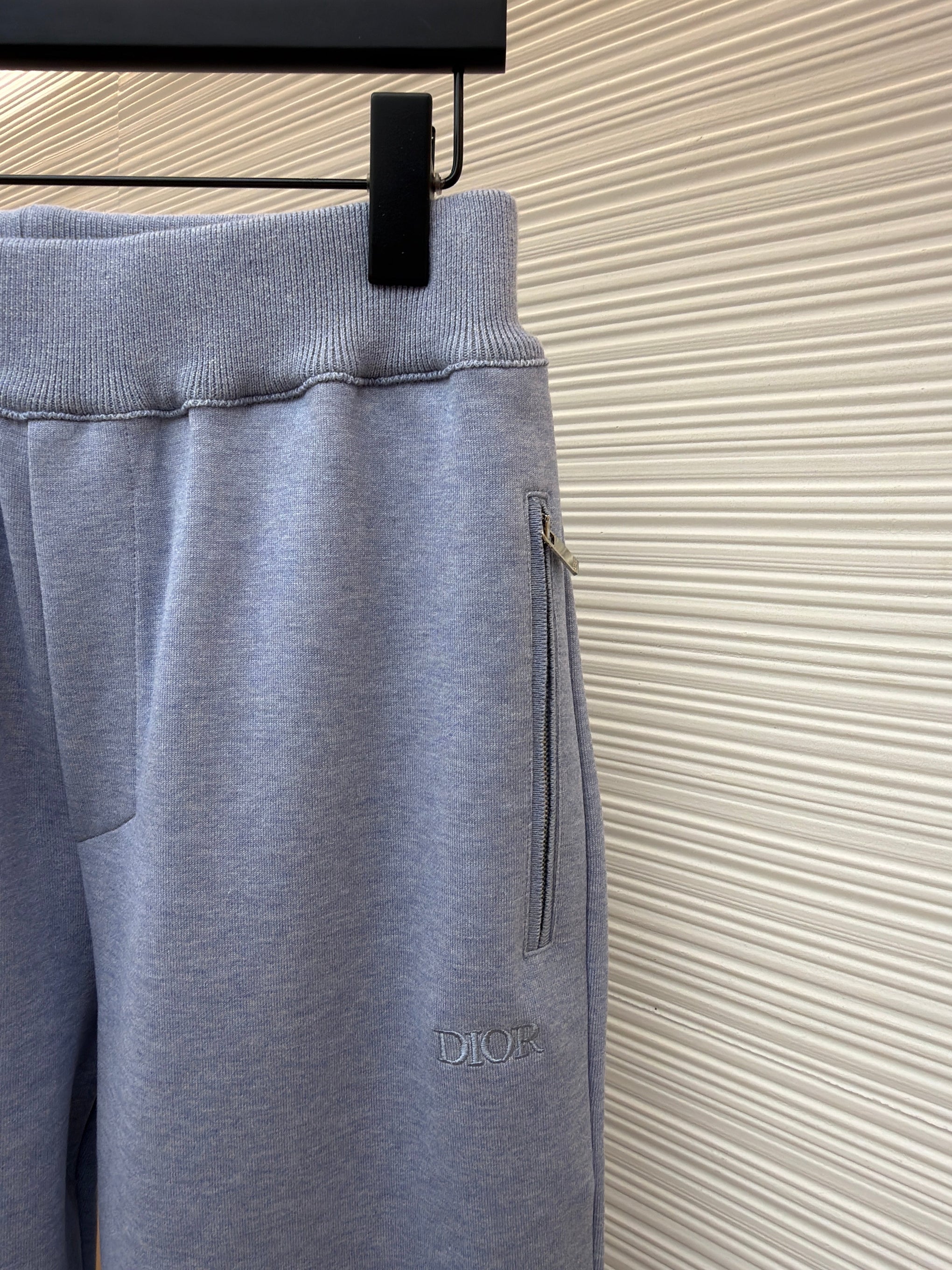 CD ZIP HOODIE