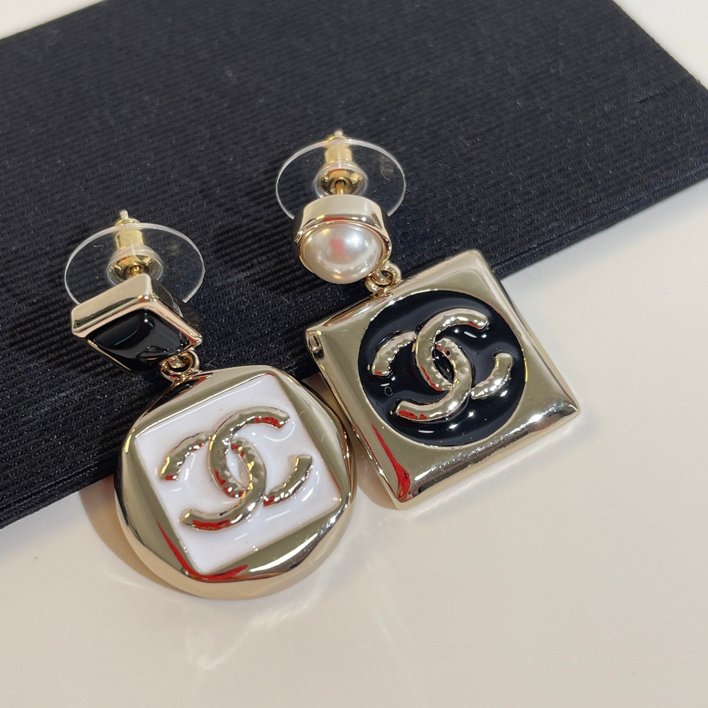 CC EARRINGS