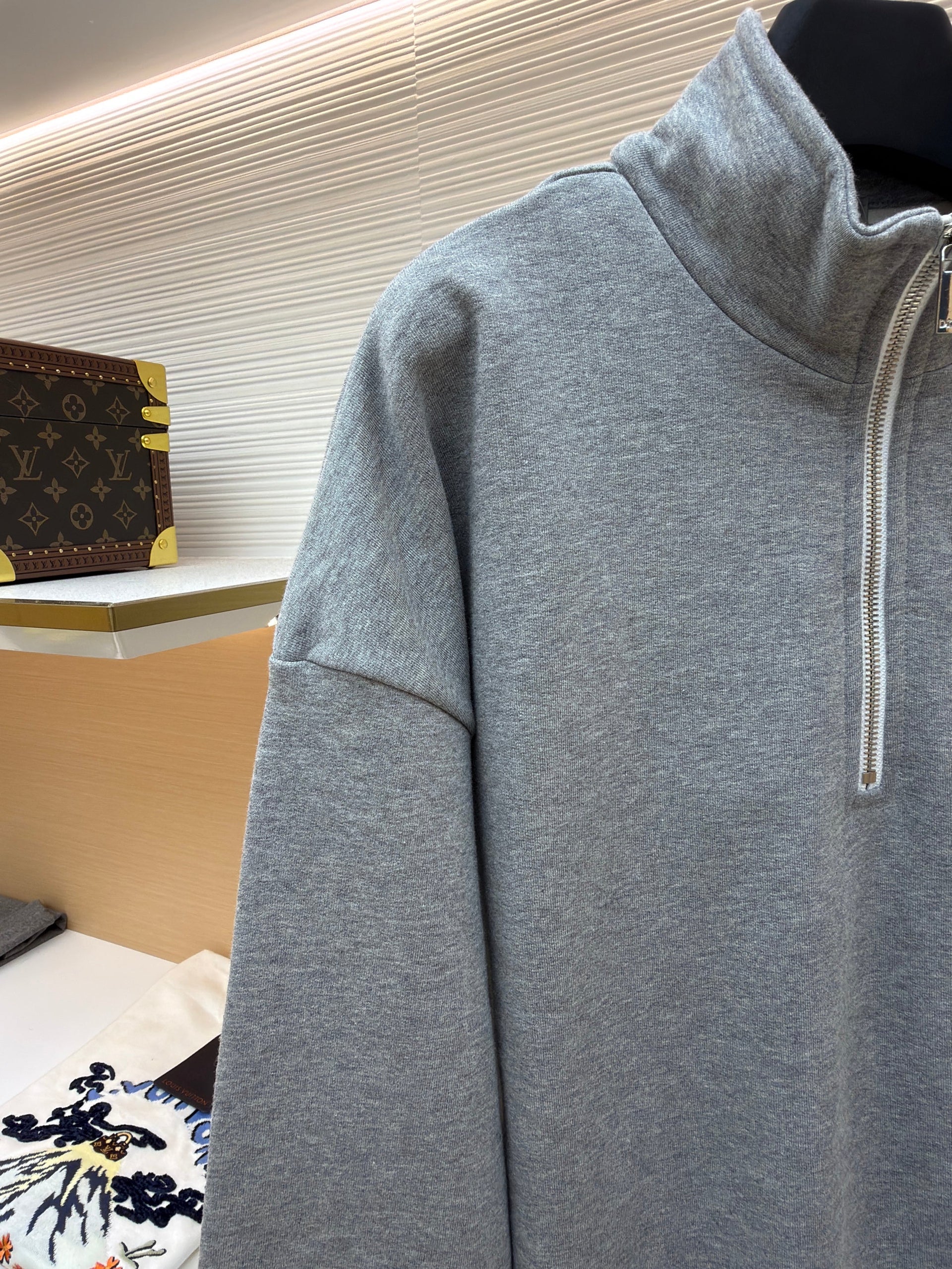 CD SWEATSHIRT