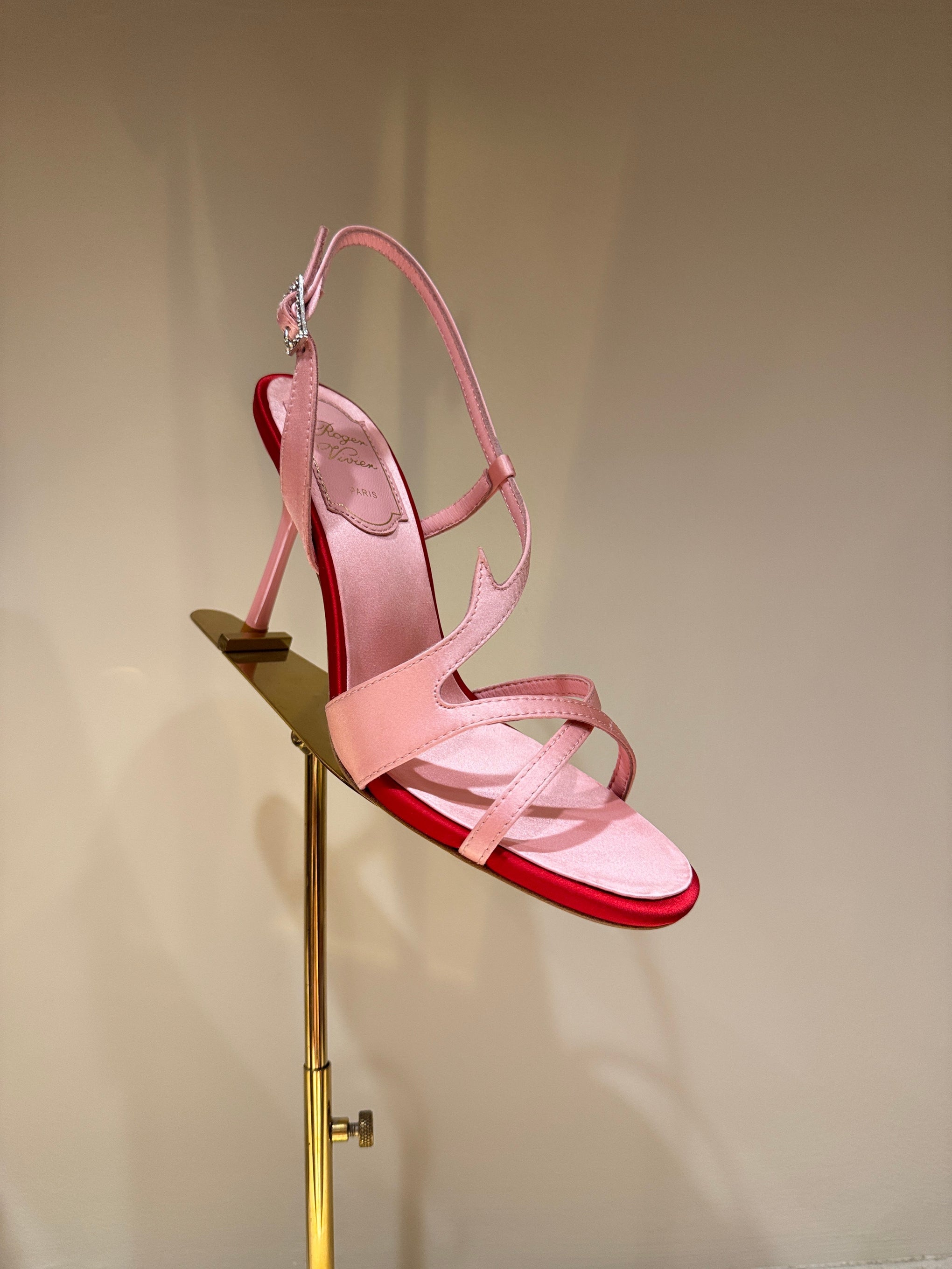ROGER V HEELS