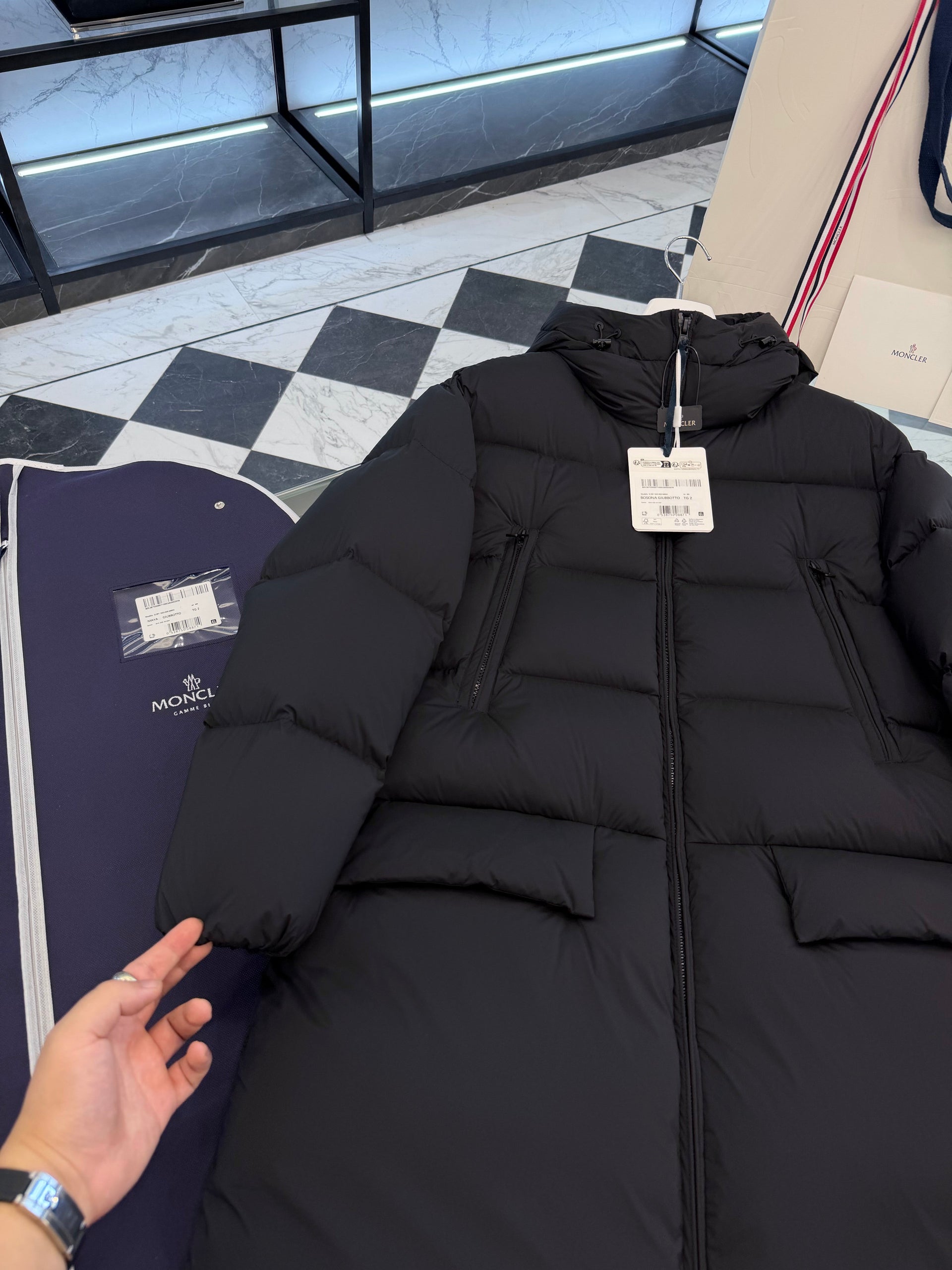 MONC BOSONA COAT