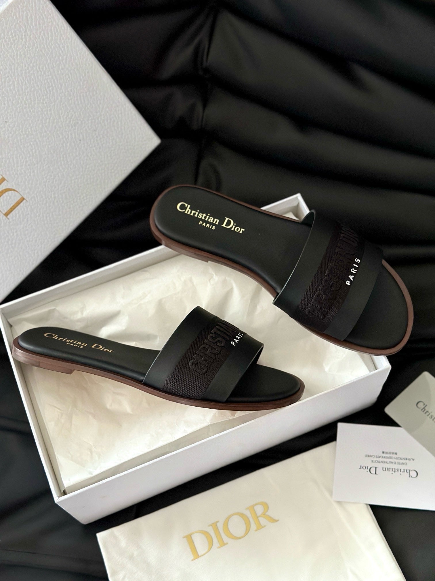 CD SANDALS
