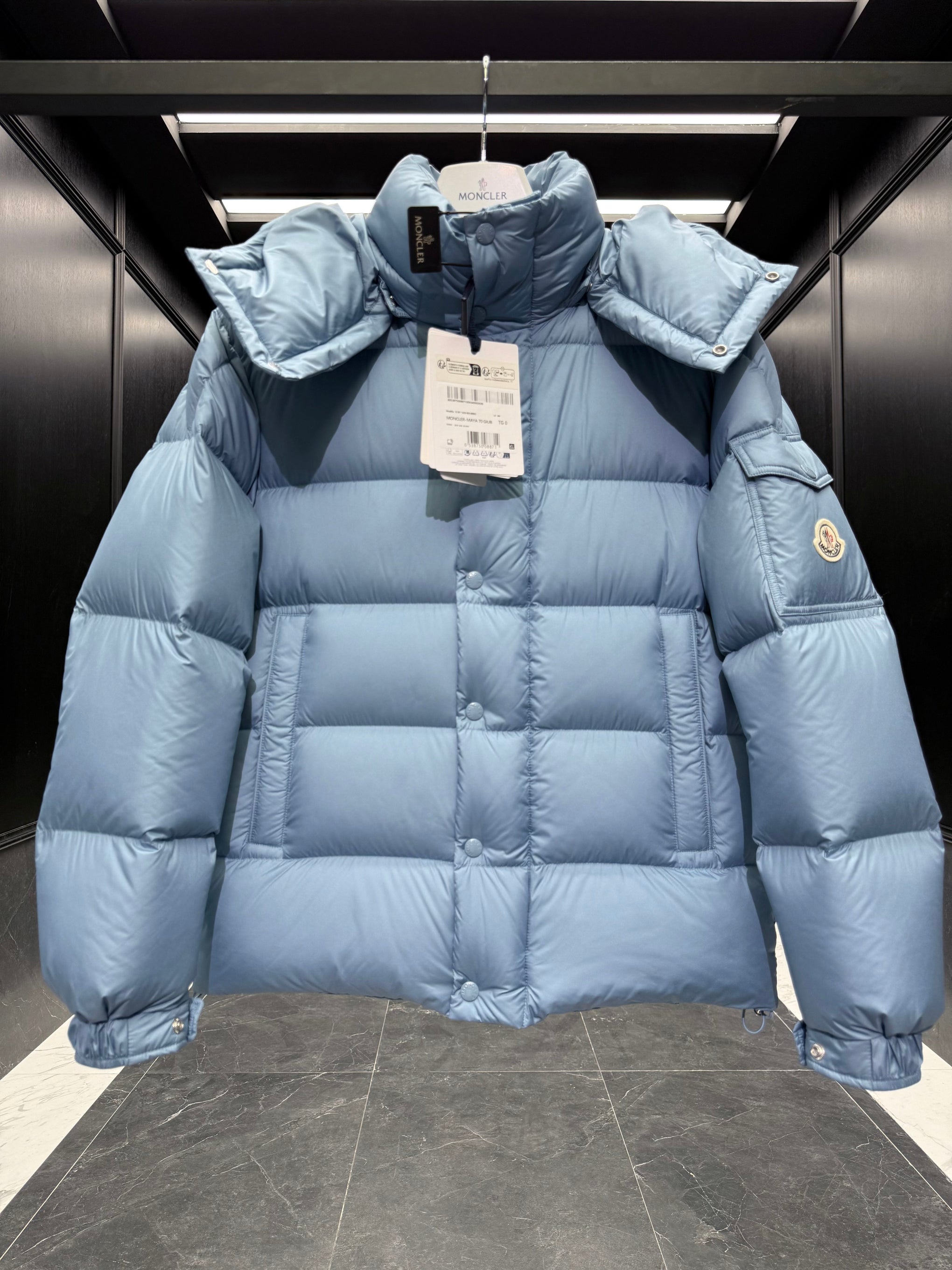 MONC MAYA 70 JACKET