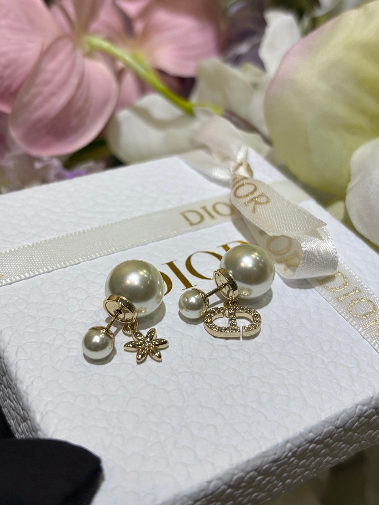 CD EARRINGS