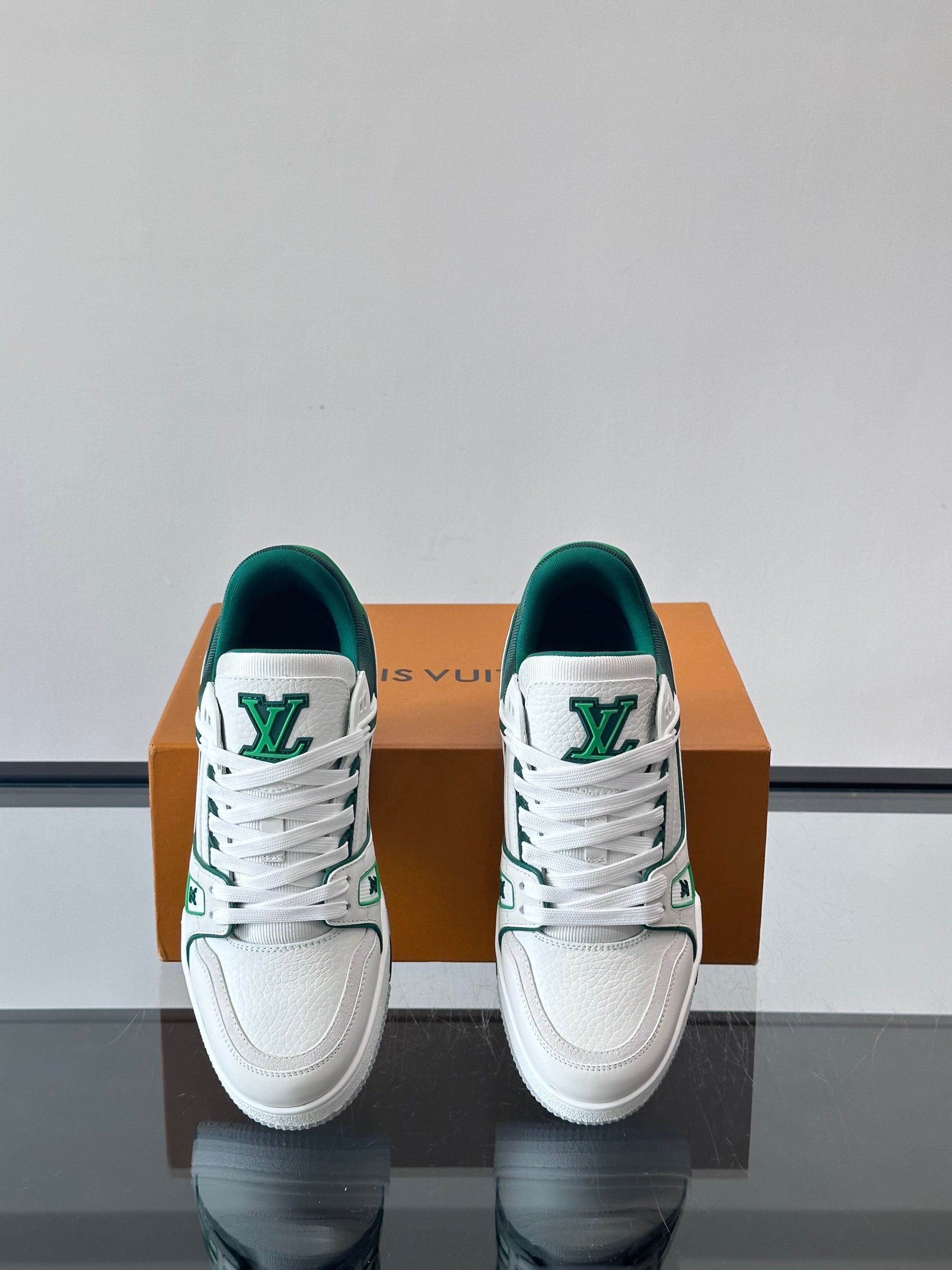 LOU TRAINERS