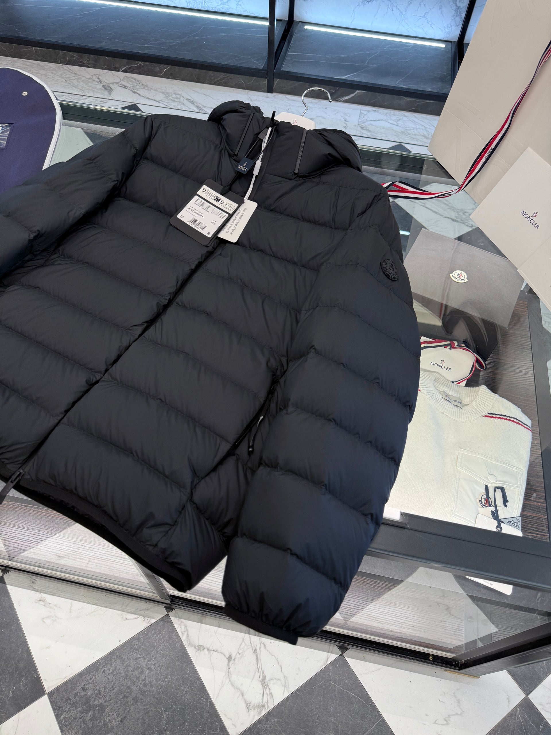 MONC JELUZ JACKET