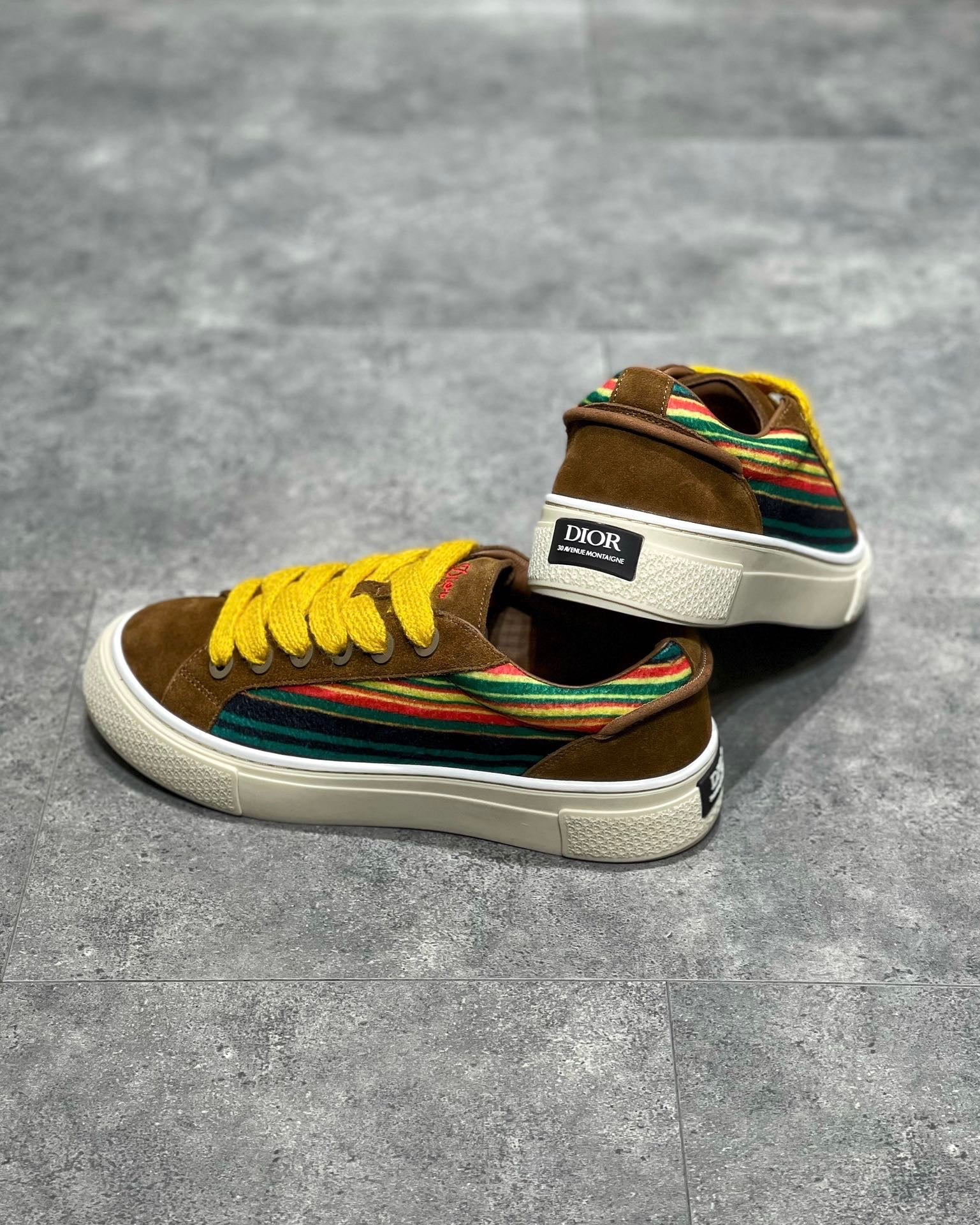 CD B33 SNEAKER