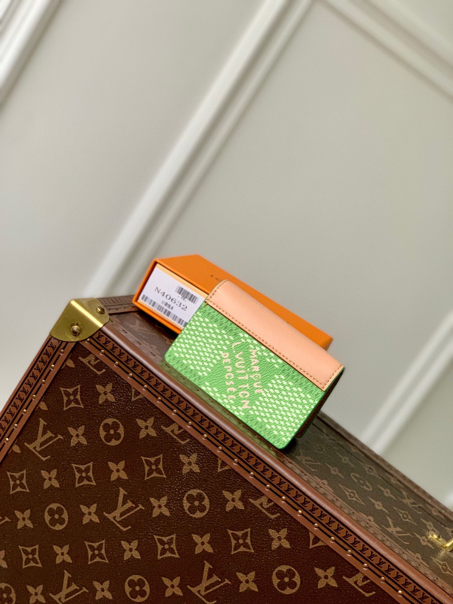 LOU POCKET ORGANIZER