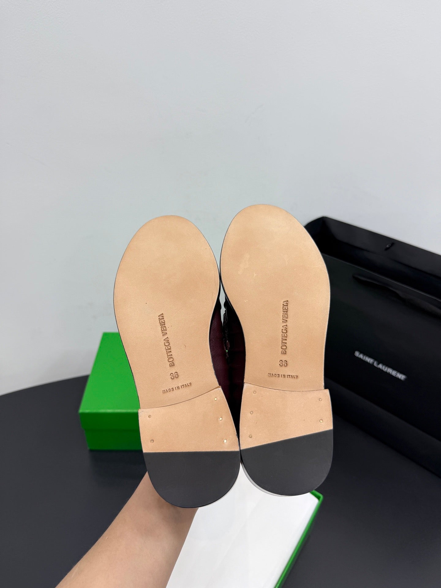 BOTT V LOAFERS