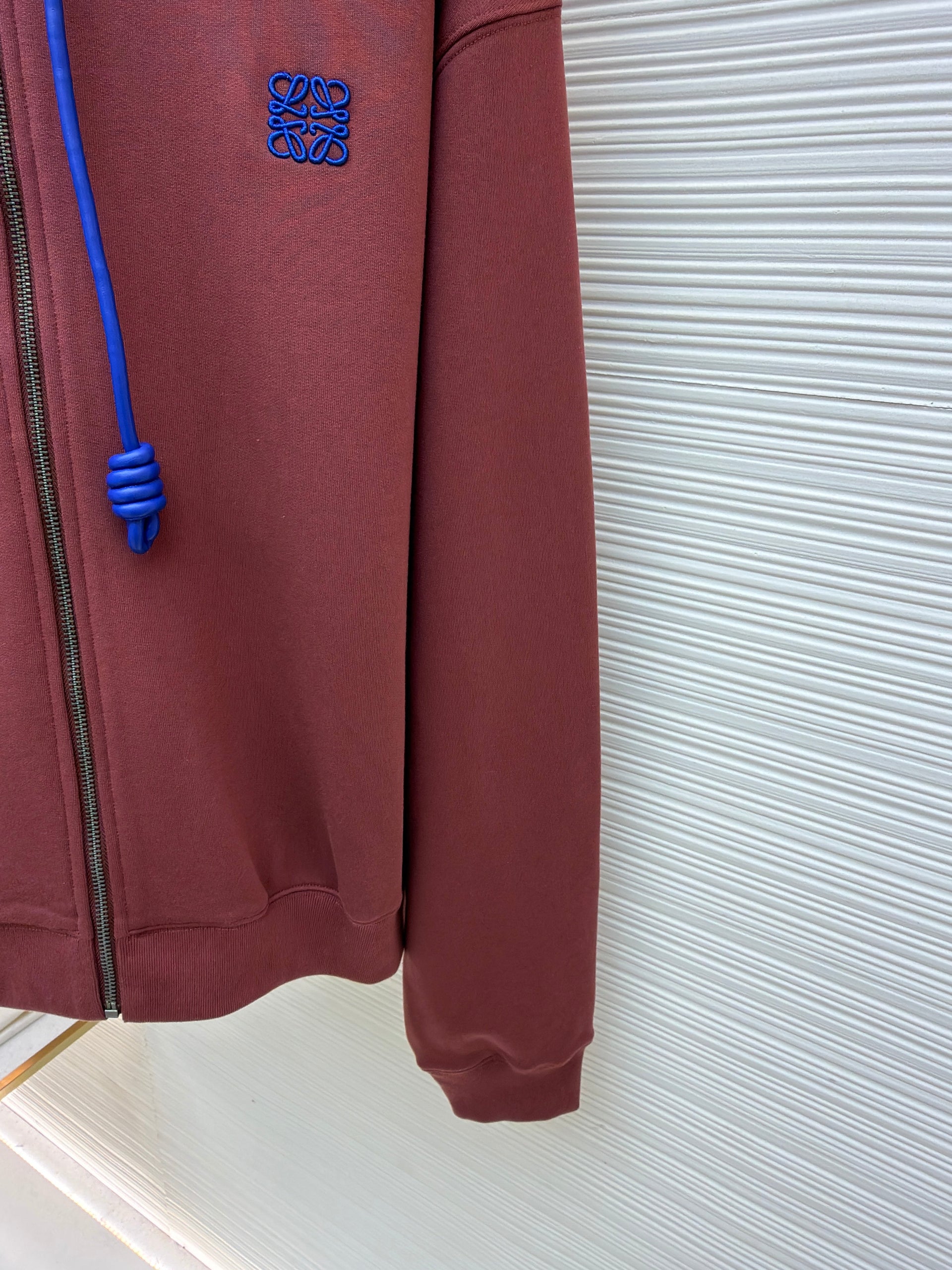 LOEW ZIP HOODIE