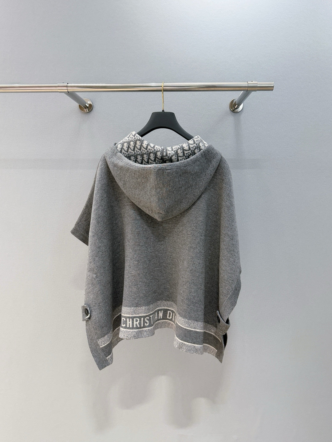 CD PONCHO