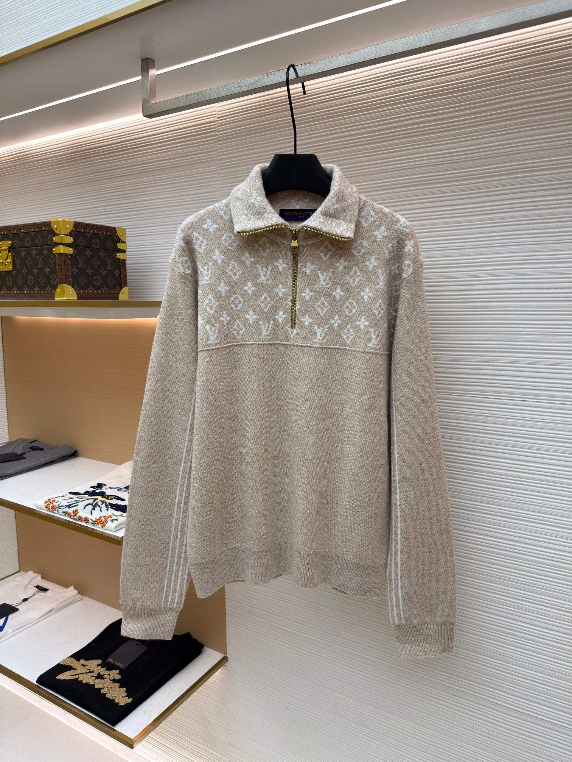 LOU HALF ZIP JACKET