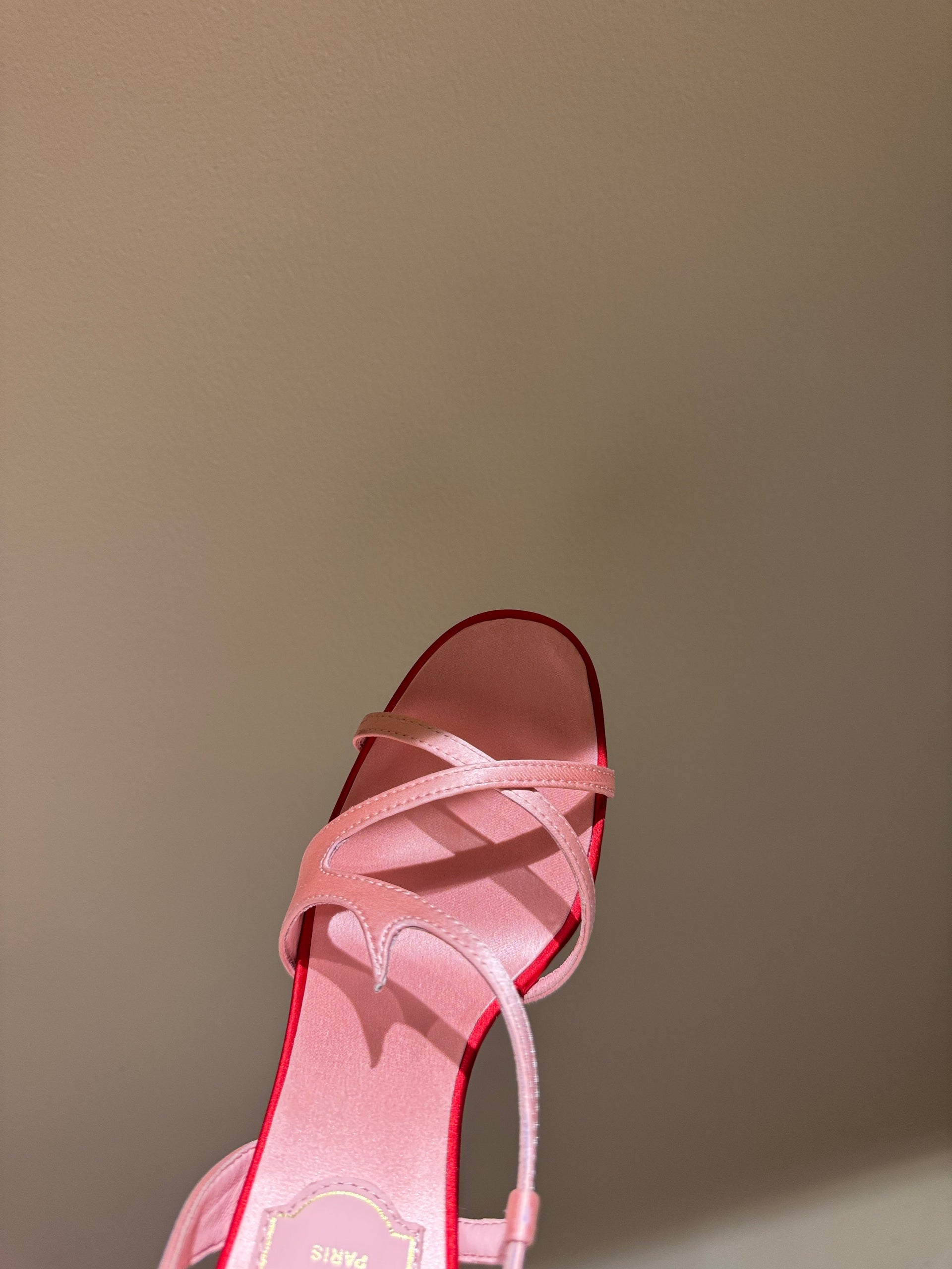 ROGER V HEELS