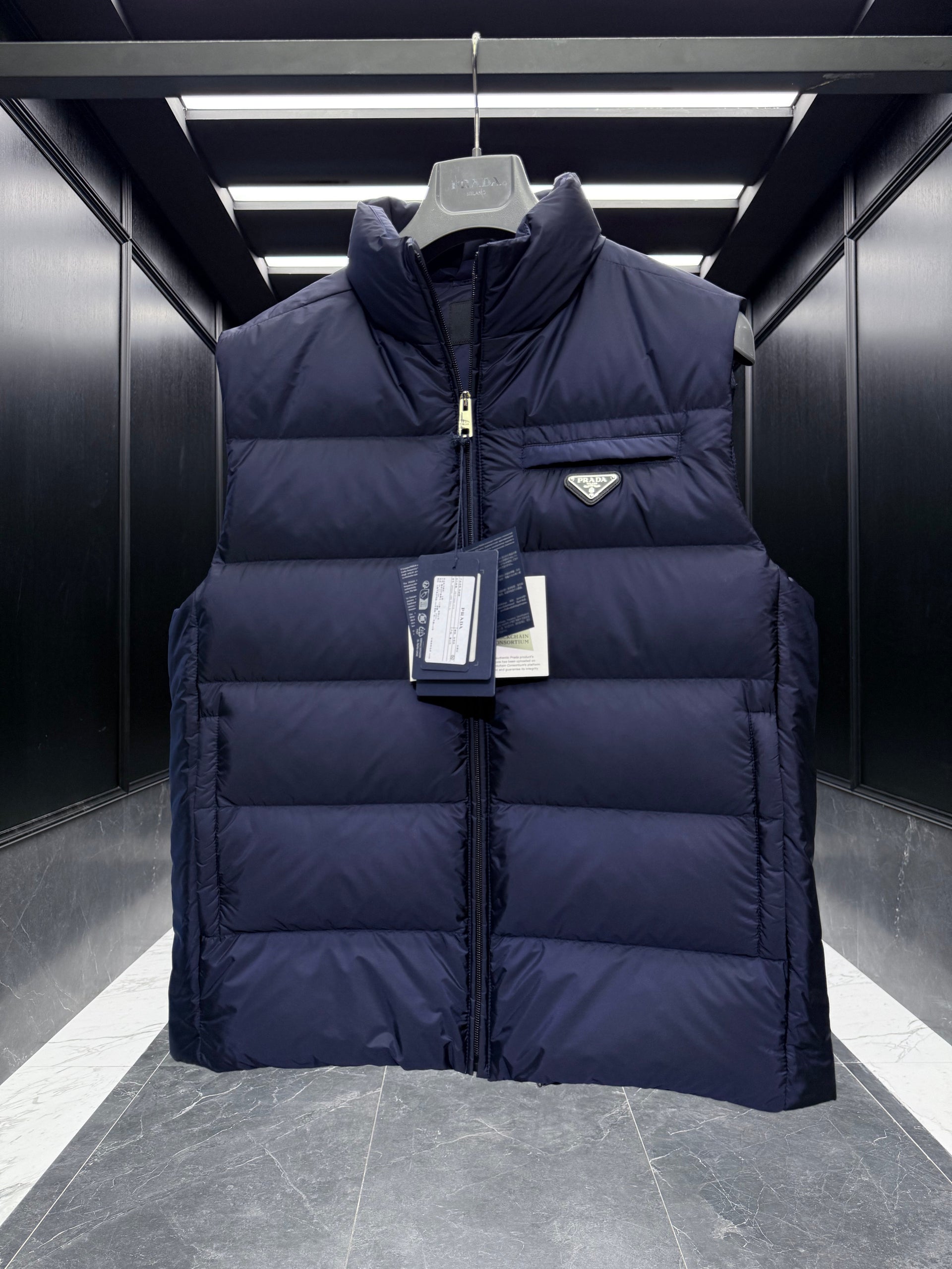 PD VEST