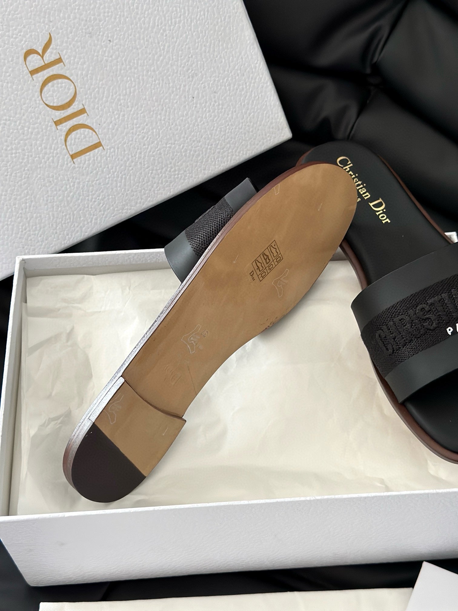 CD SANDALS