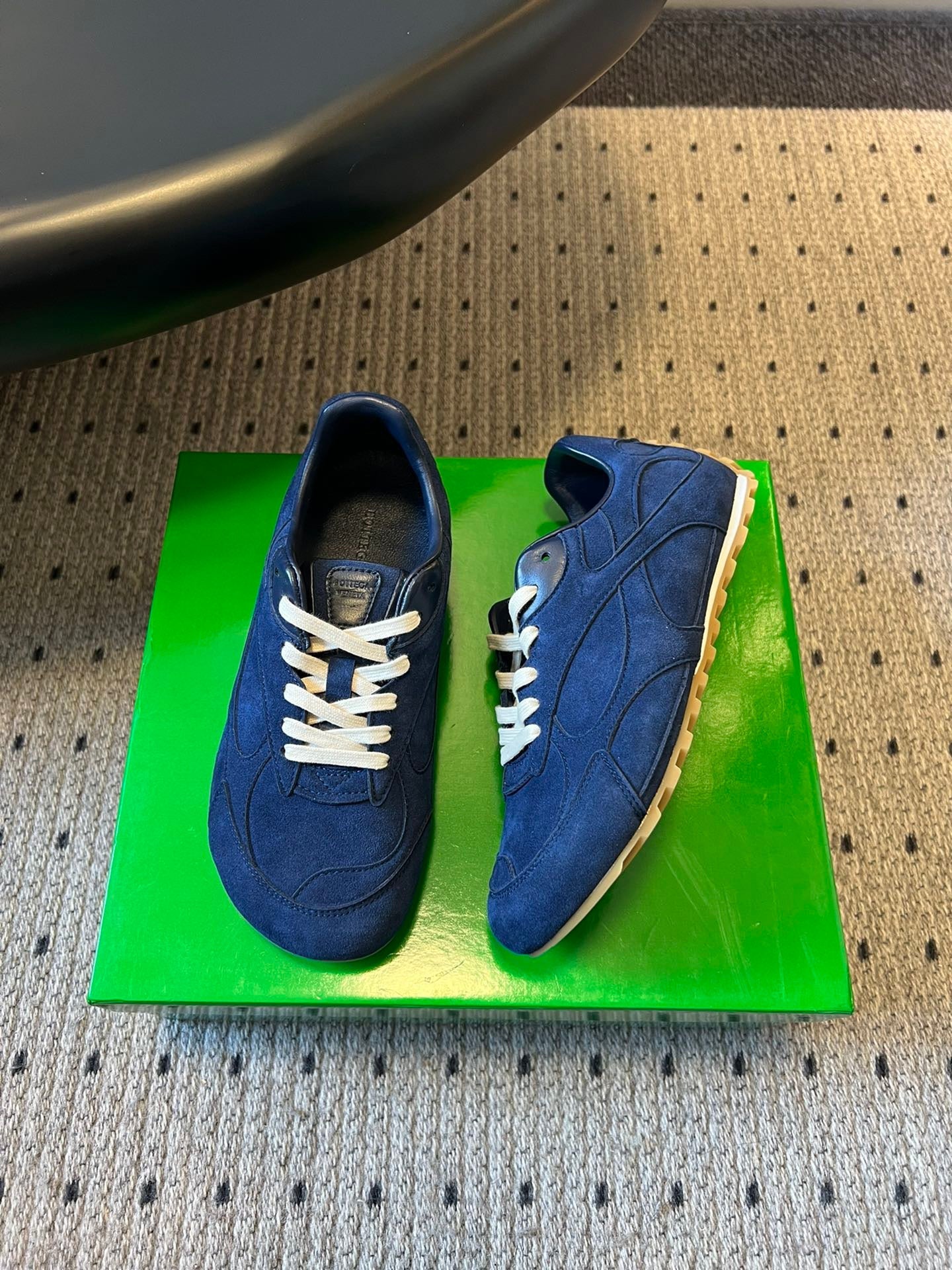 BOTT V ORBIT SNEAKER