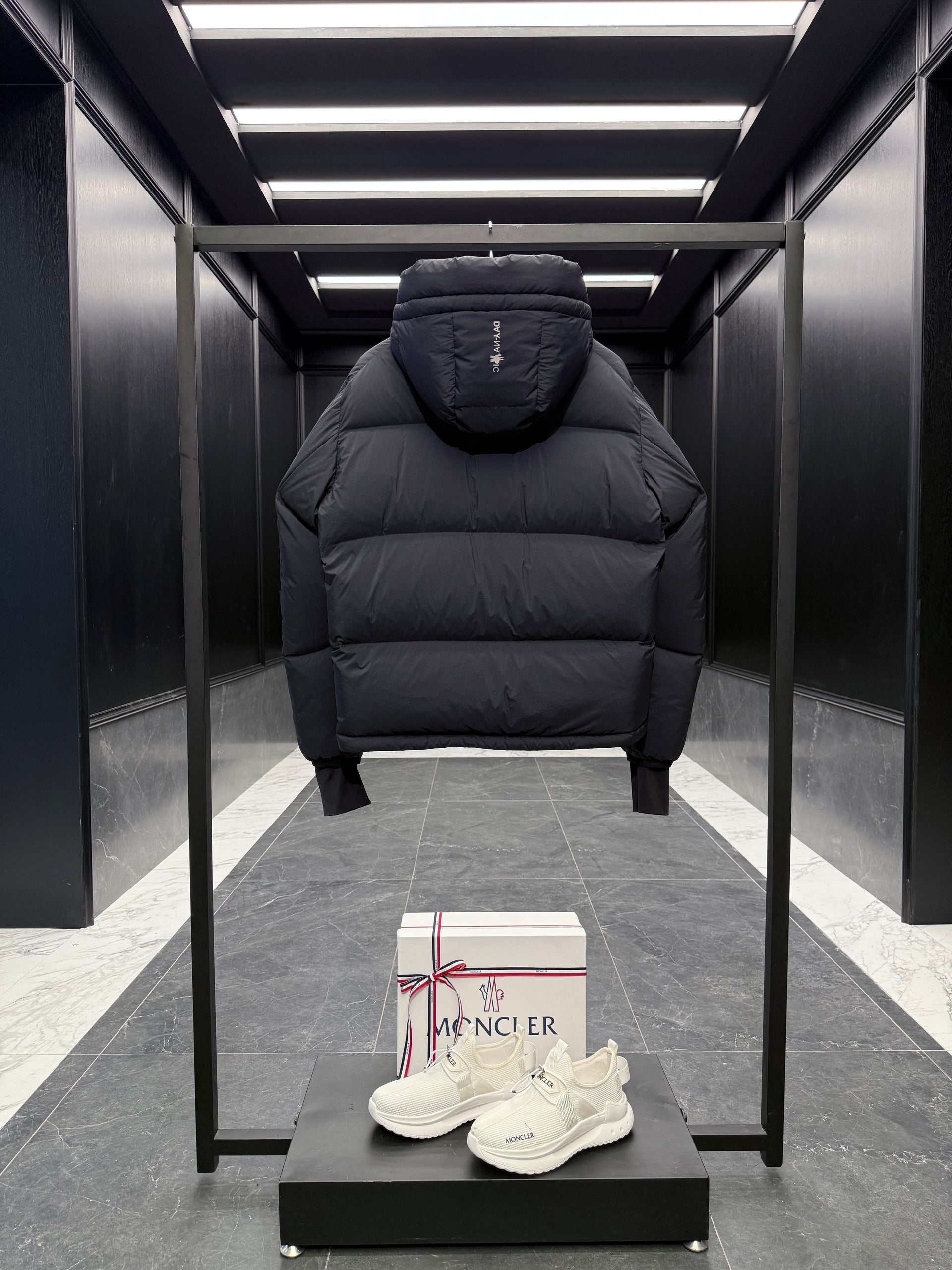 MONC MANDRES JACKET