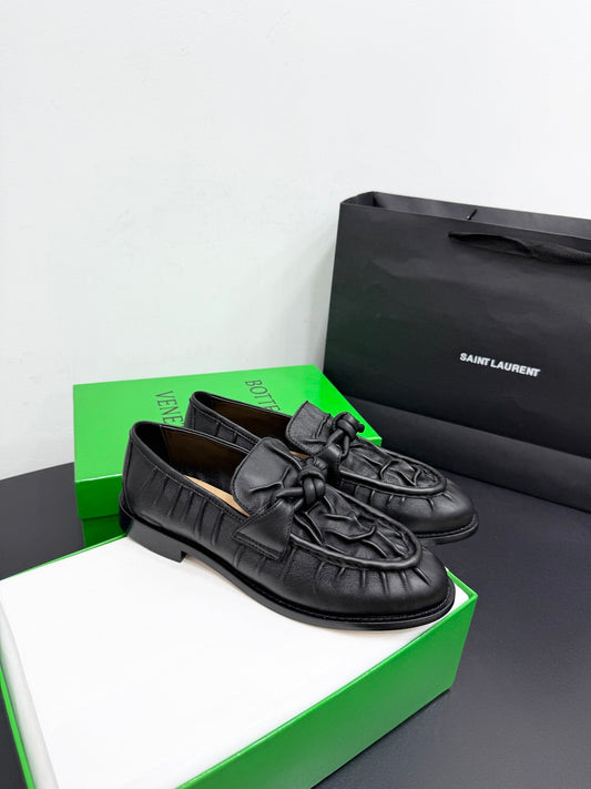 BOTT V LOAFERS