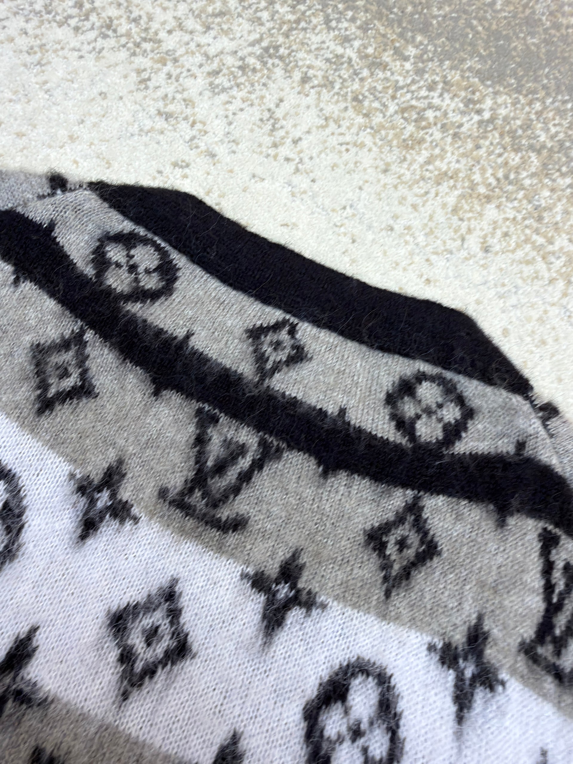 LOU CARDIGAN
