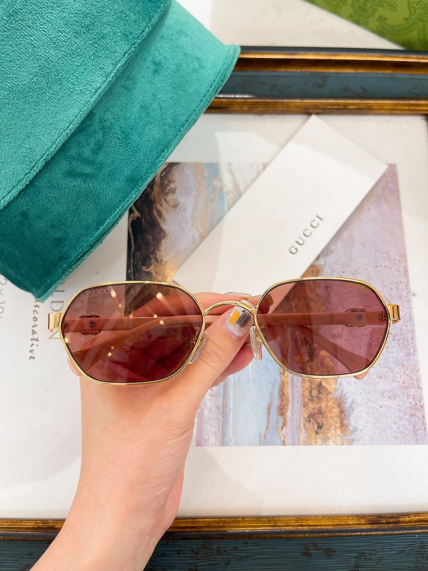 GG SUNGLASSES