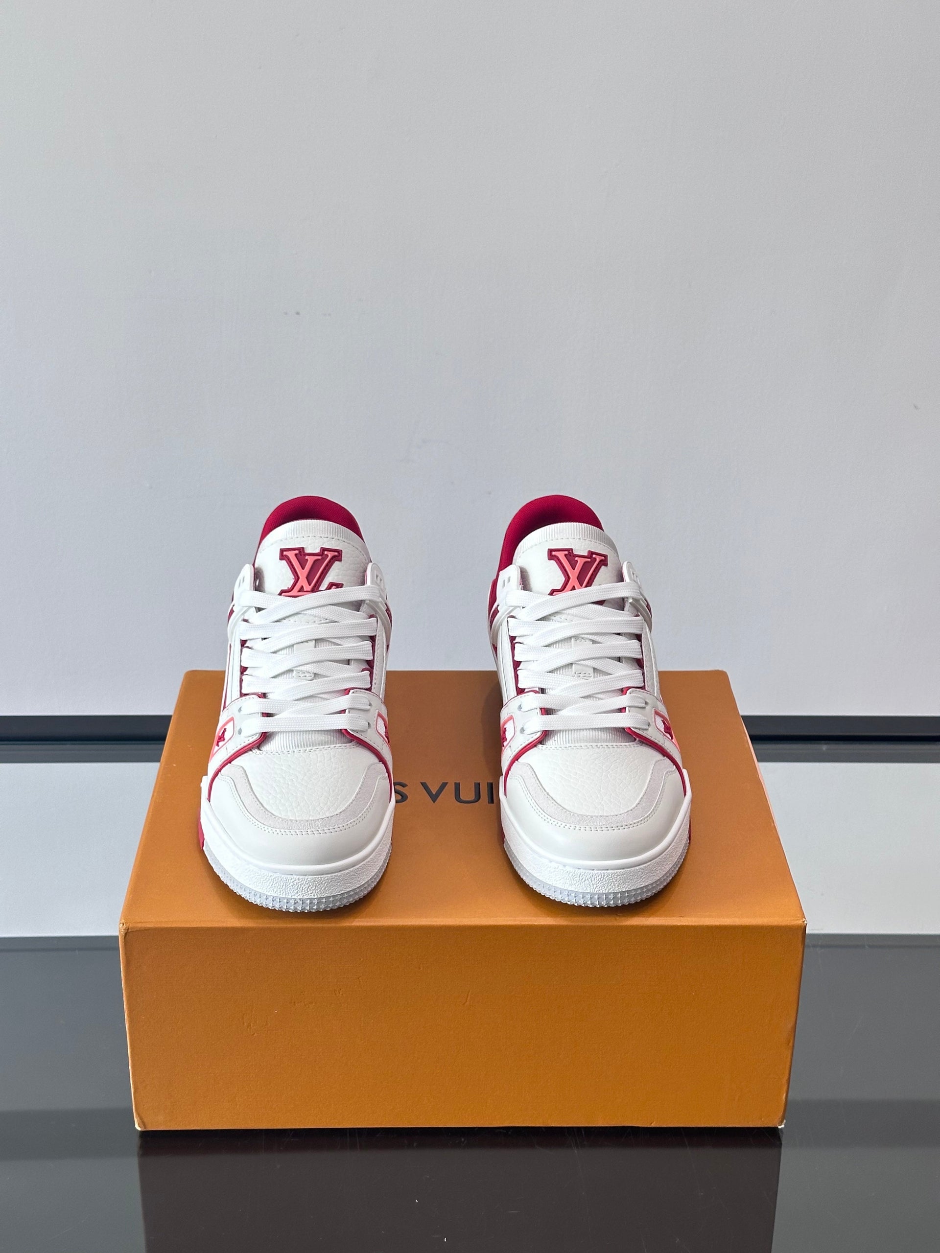 LOU TRAINERS