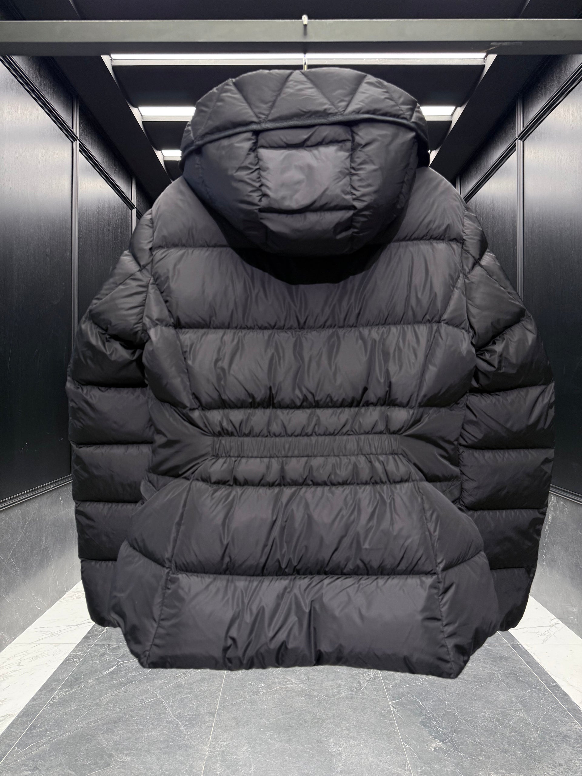 MONC AVOCE JACKET