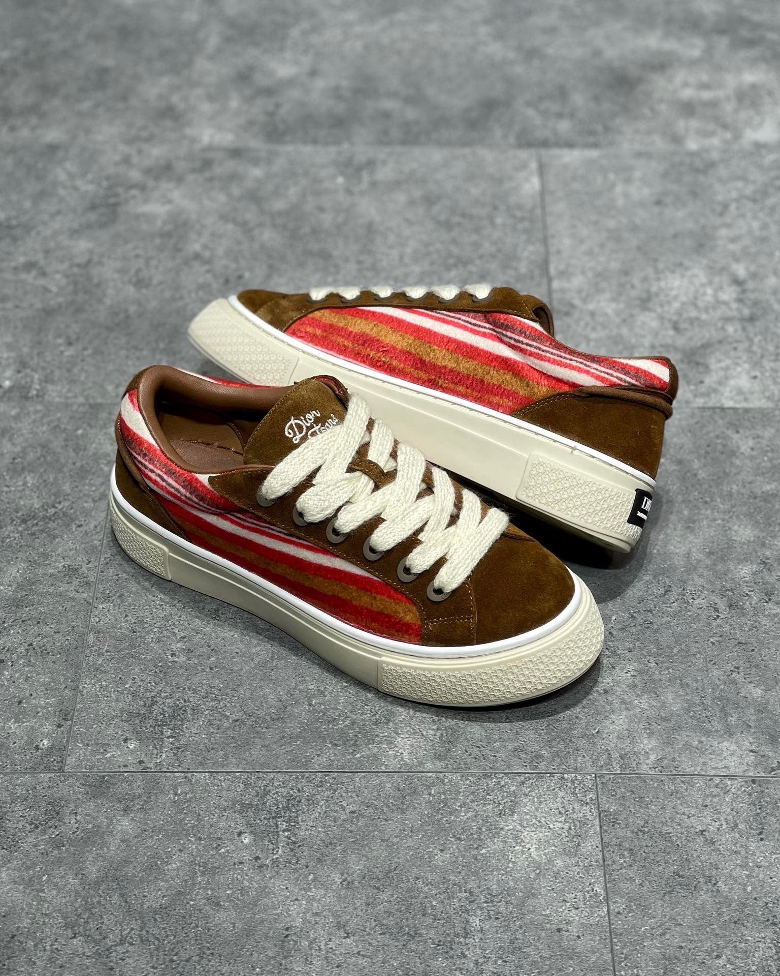 CD B33 SNEAKER