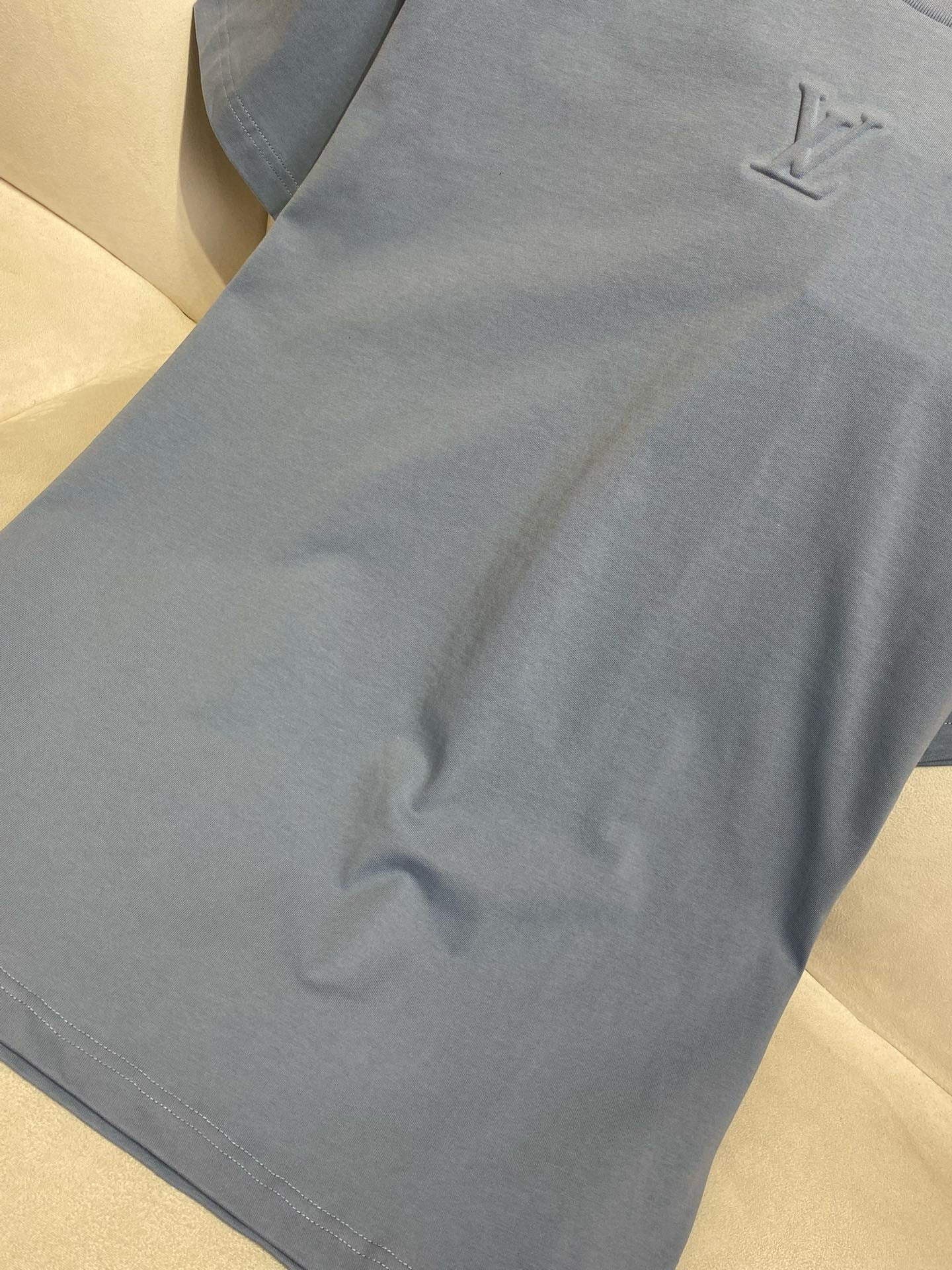 LOU T-SHIRT