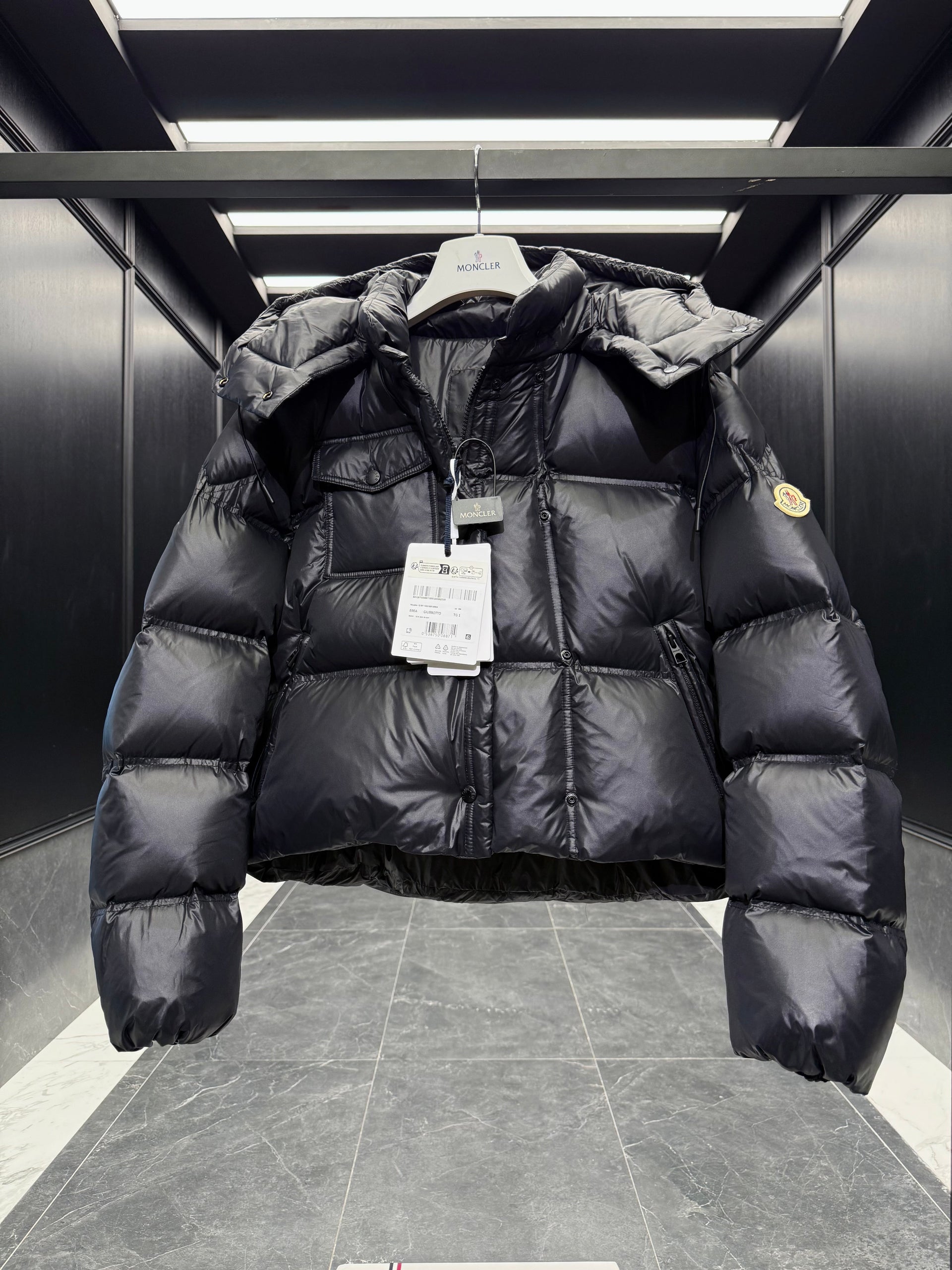 MONC EREA JACKET
