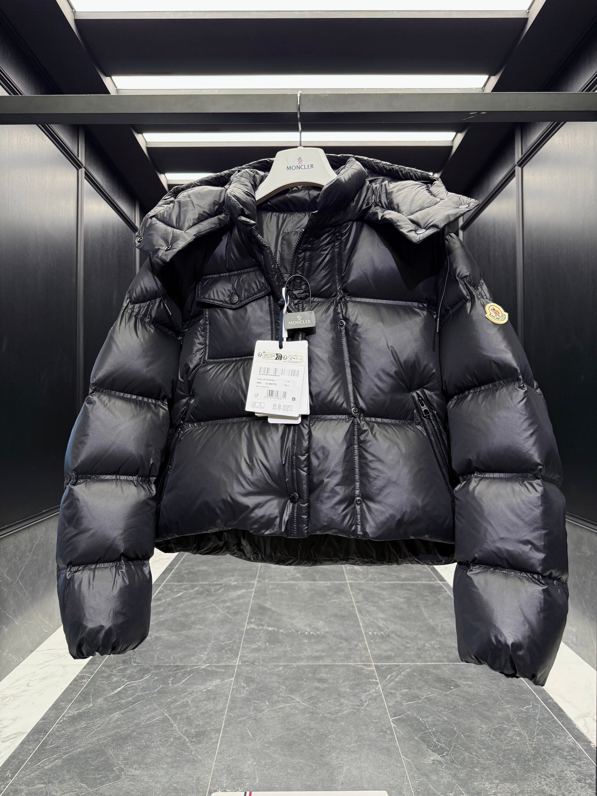 MONC EREA JACKET