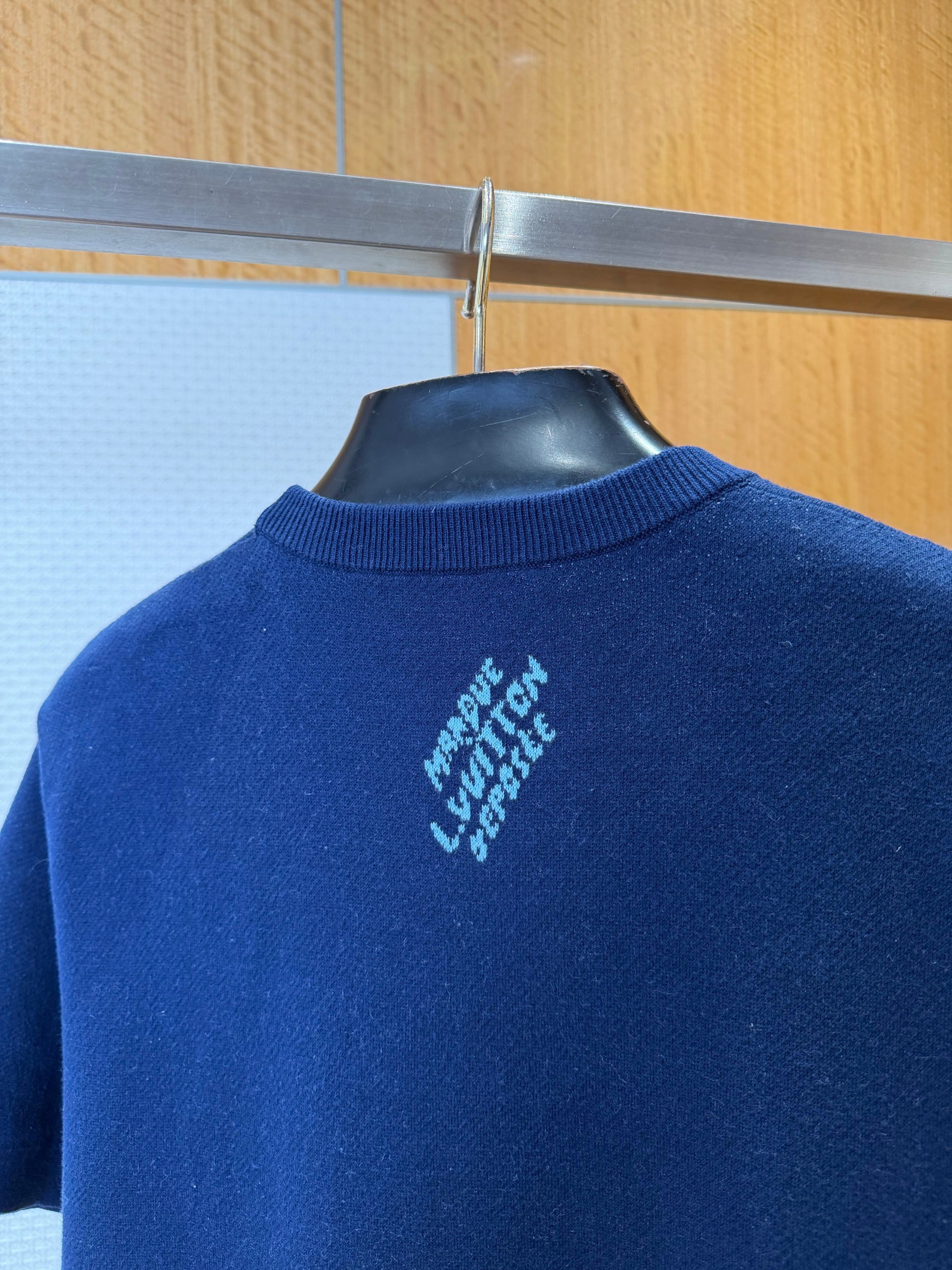 LOU T-SHIRT