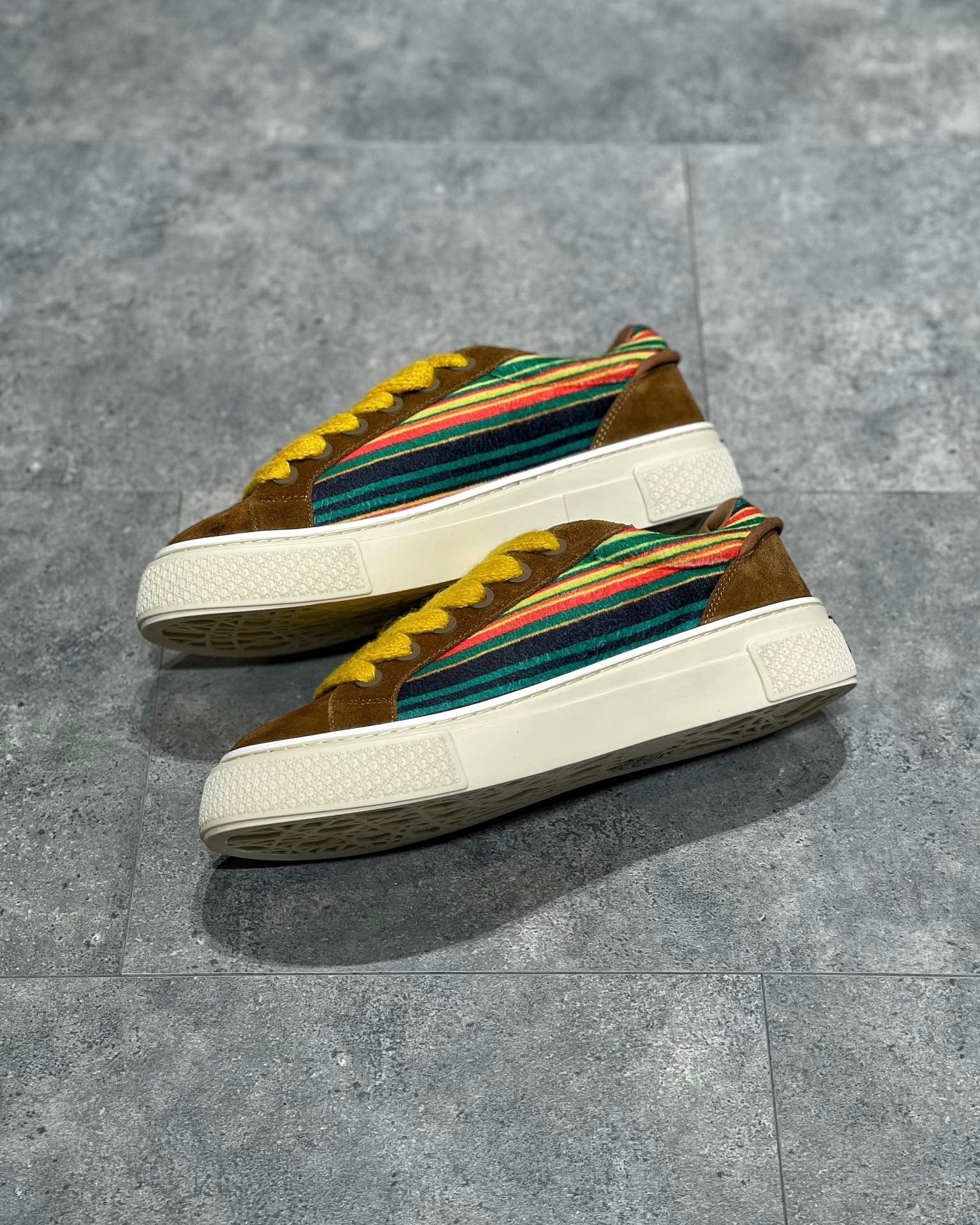 CD B33 SNEAKER
