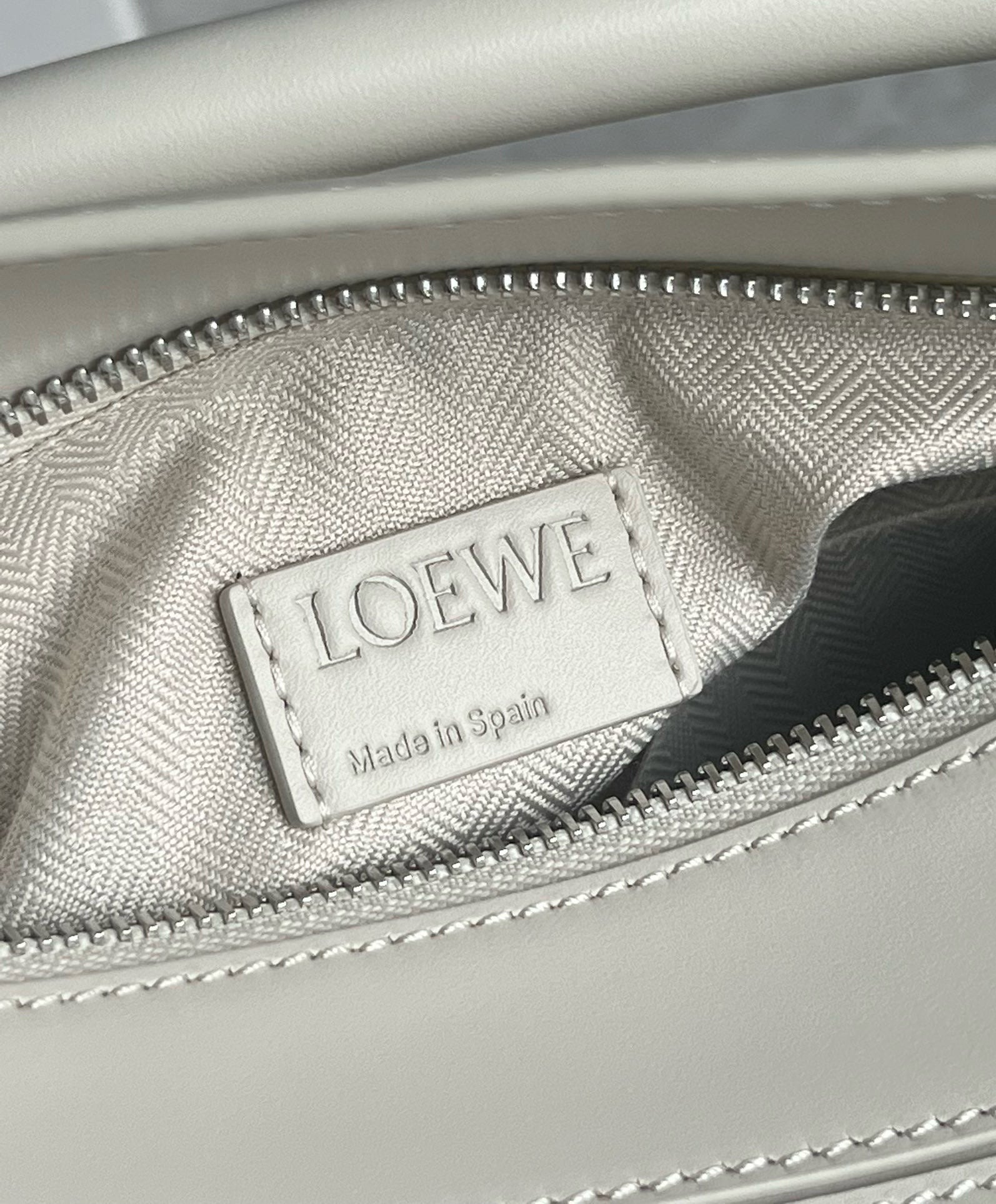 LOEW SMALL PUZZLE BAG