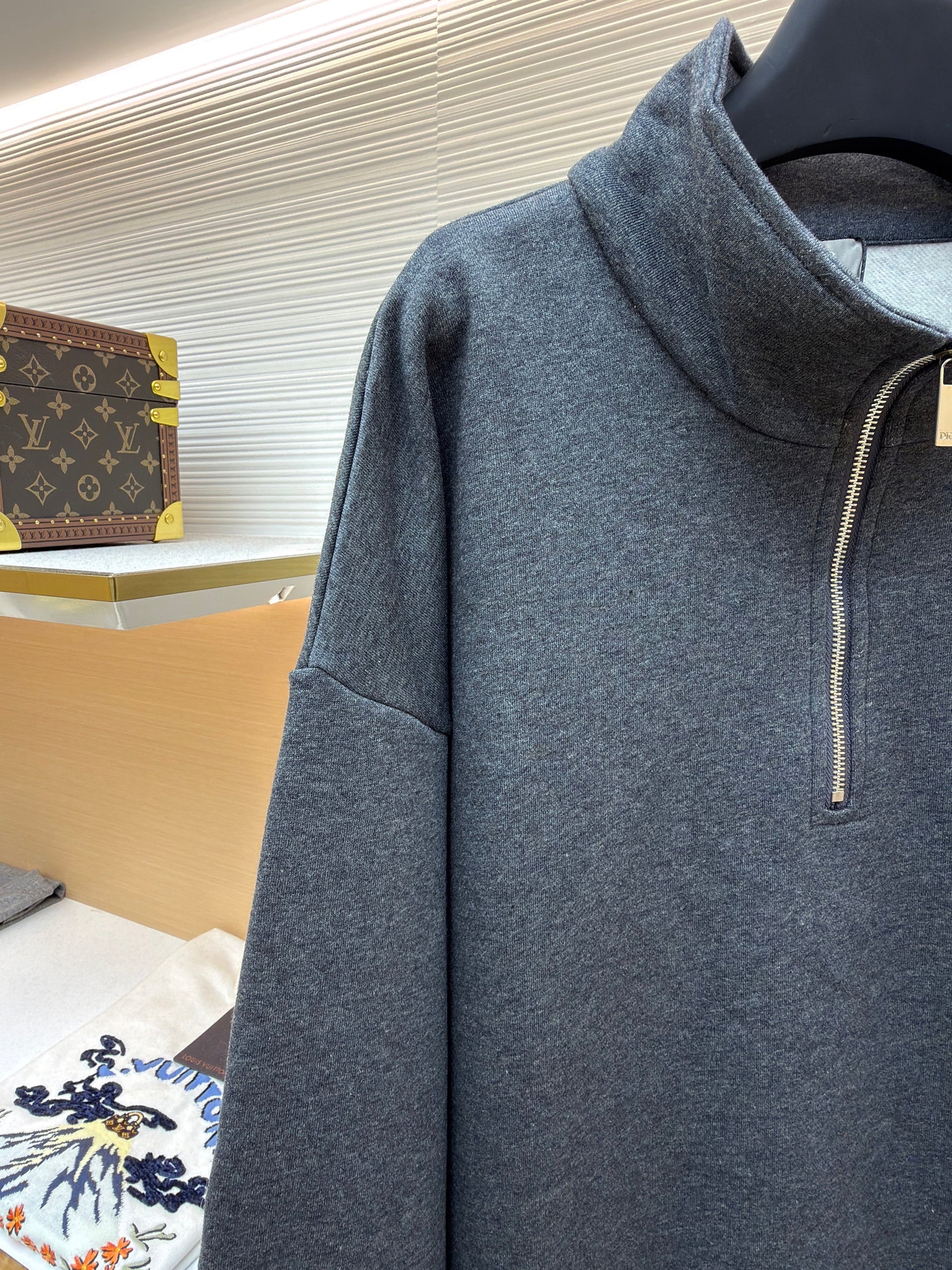 CD SWEATSHIRT