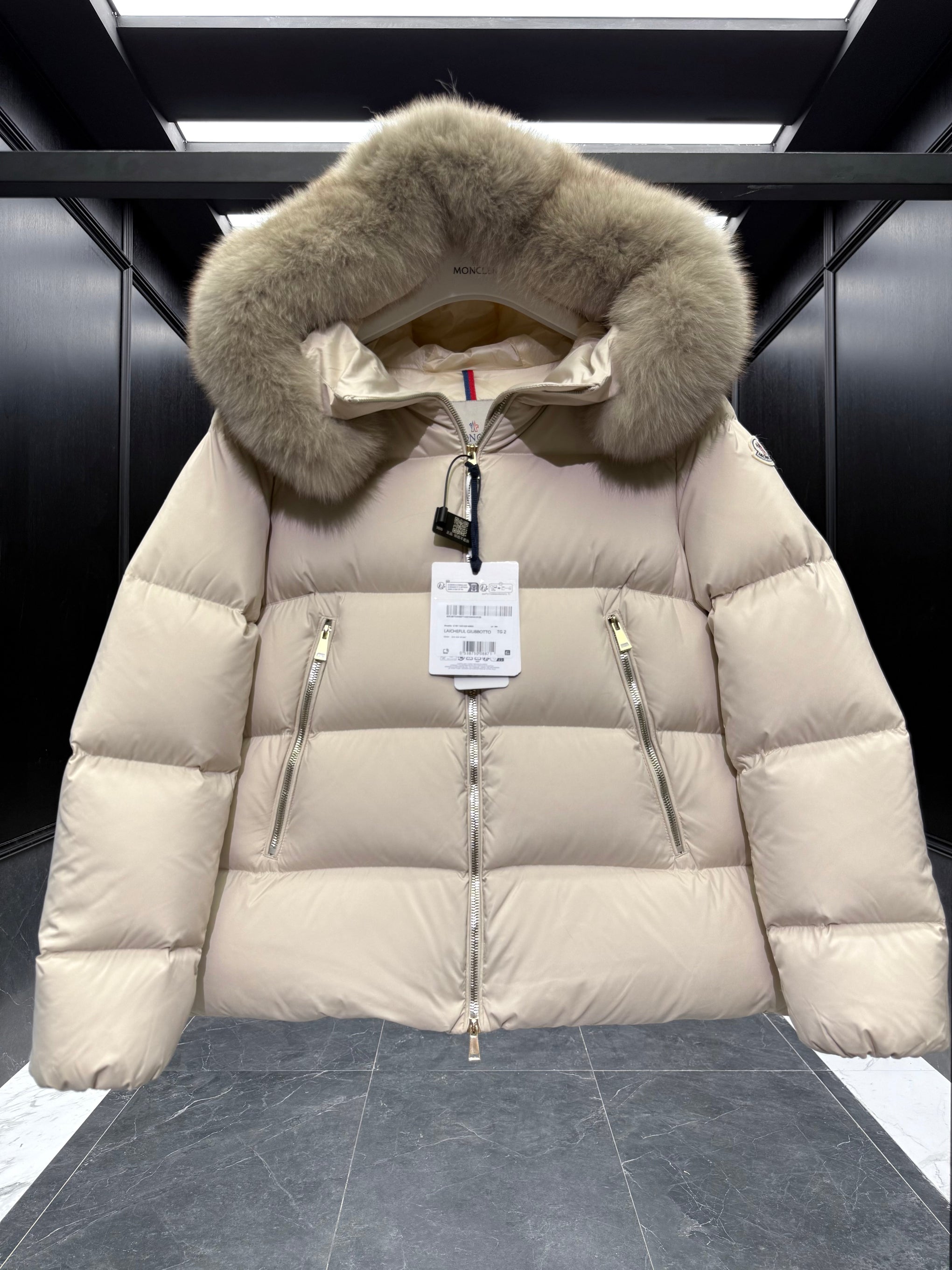 MONC LAICHEFUR JACKET
