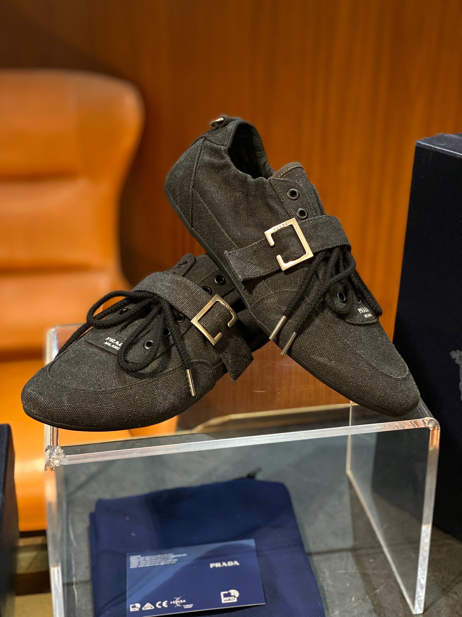 PD COLLAPSE SNEAKER