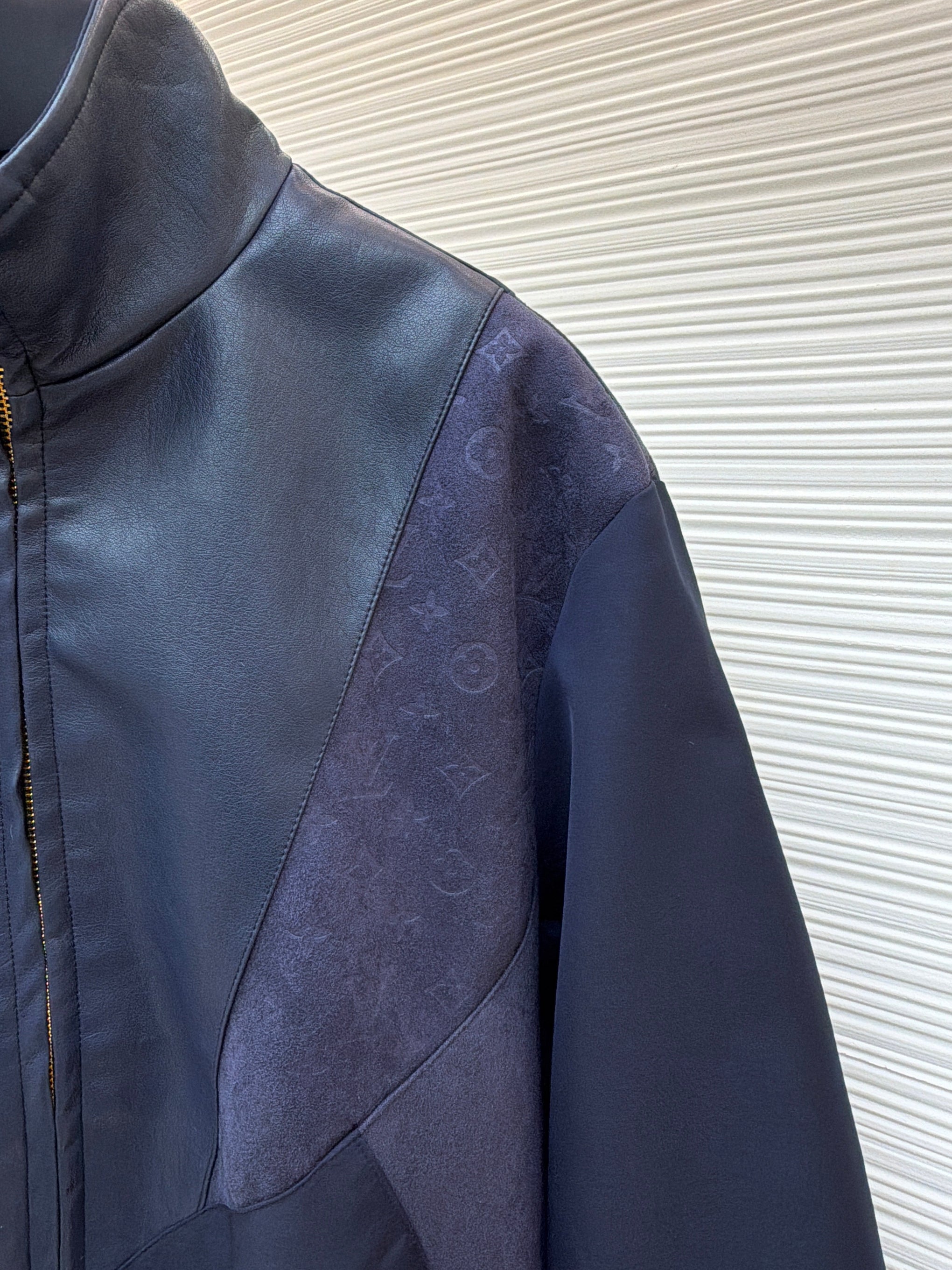 LOU JACKET